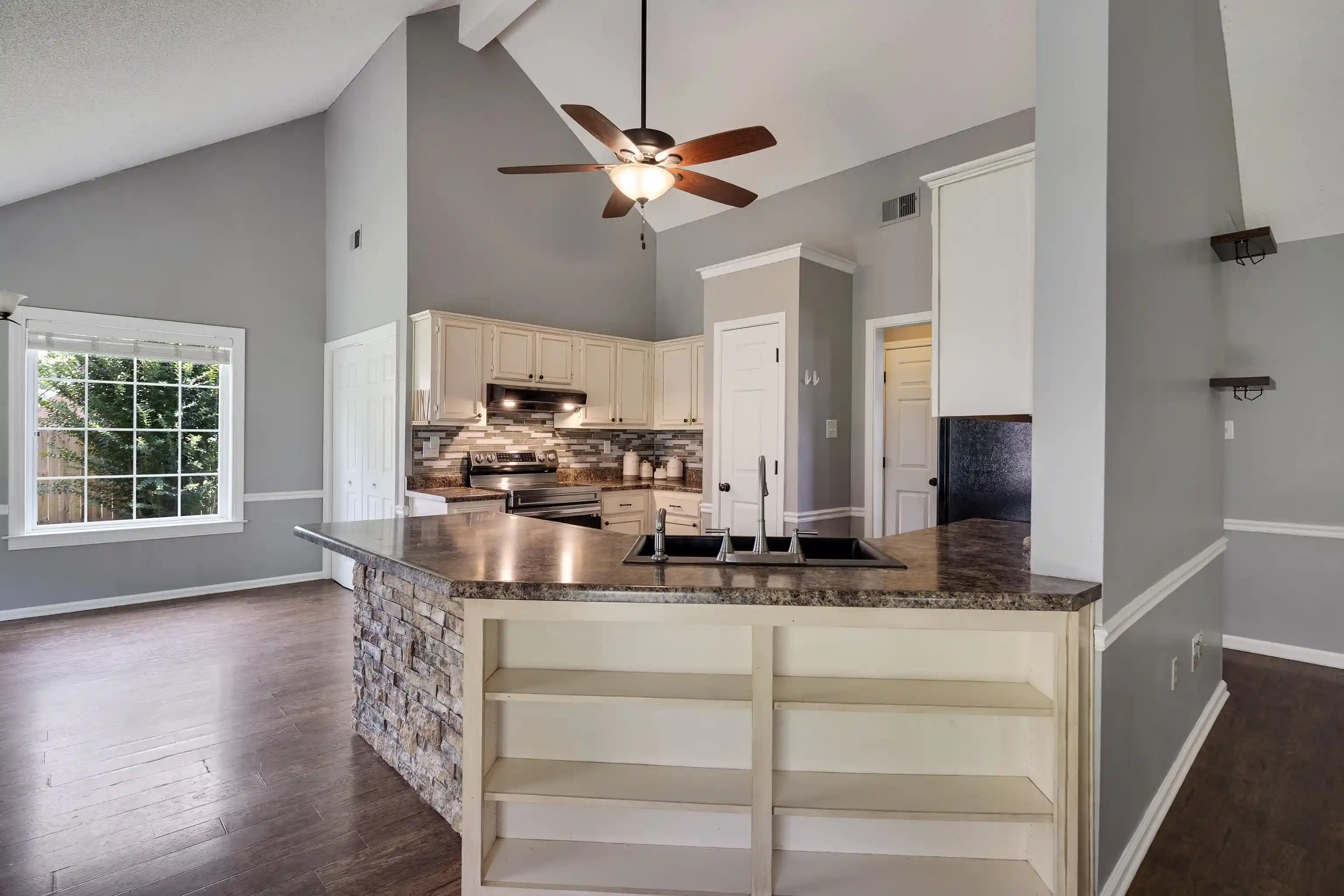 4th image of 4166 Meadow Field Ln, Bartlett, TN 38135 | MLS# 10223855