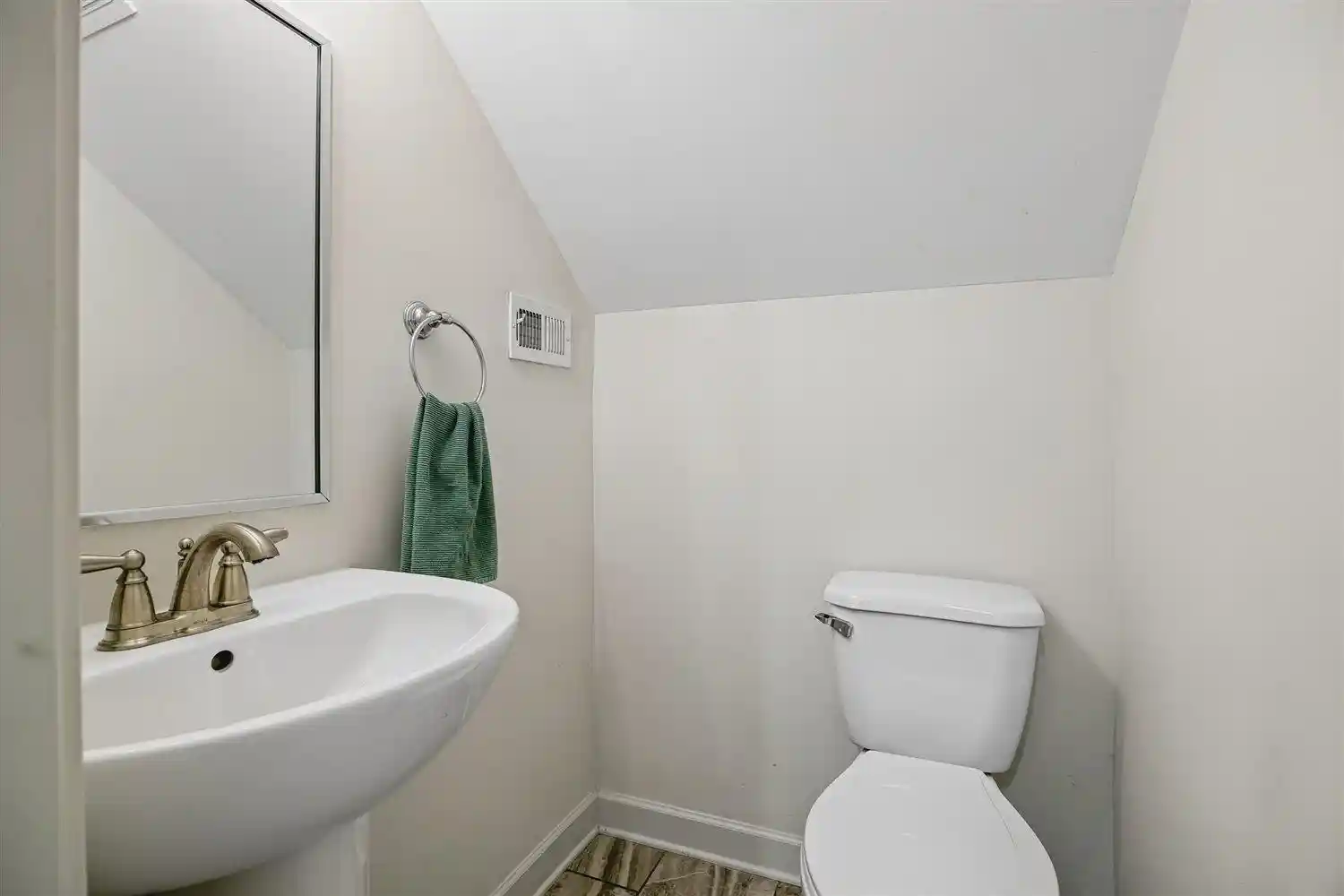 3rd image of 8970 Farmoor Rd, Germantown, TN 38139 | MLS# 10223856
