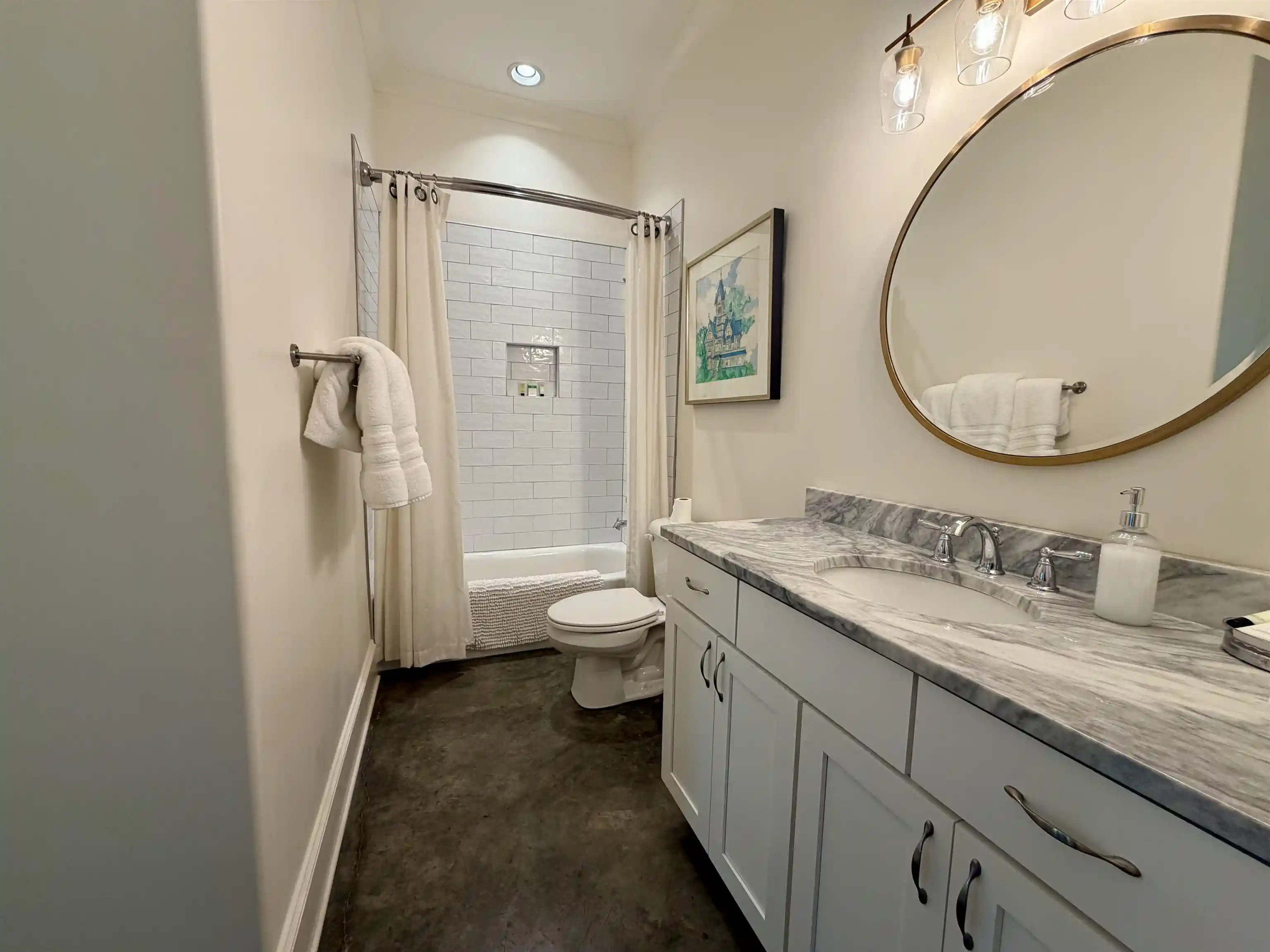 Photo 4 of Single family home for sale at 645 Adams Ave, Memphis, TN 38105 | MLS# 10223857 | Listing updated on 2026-09-23