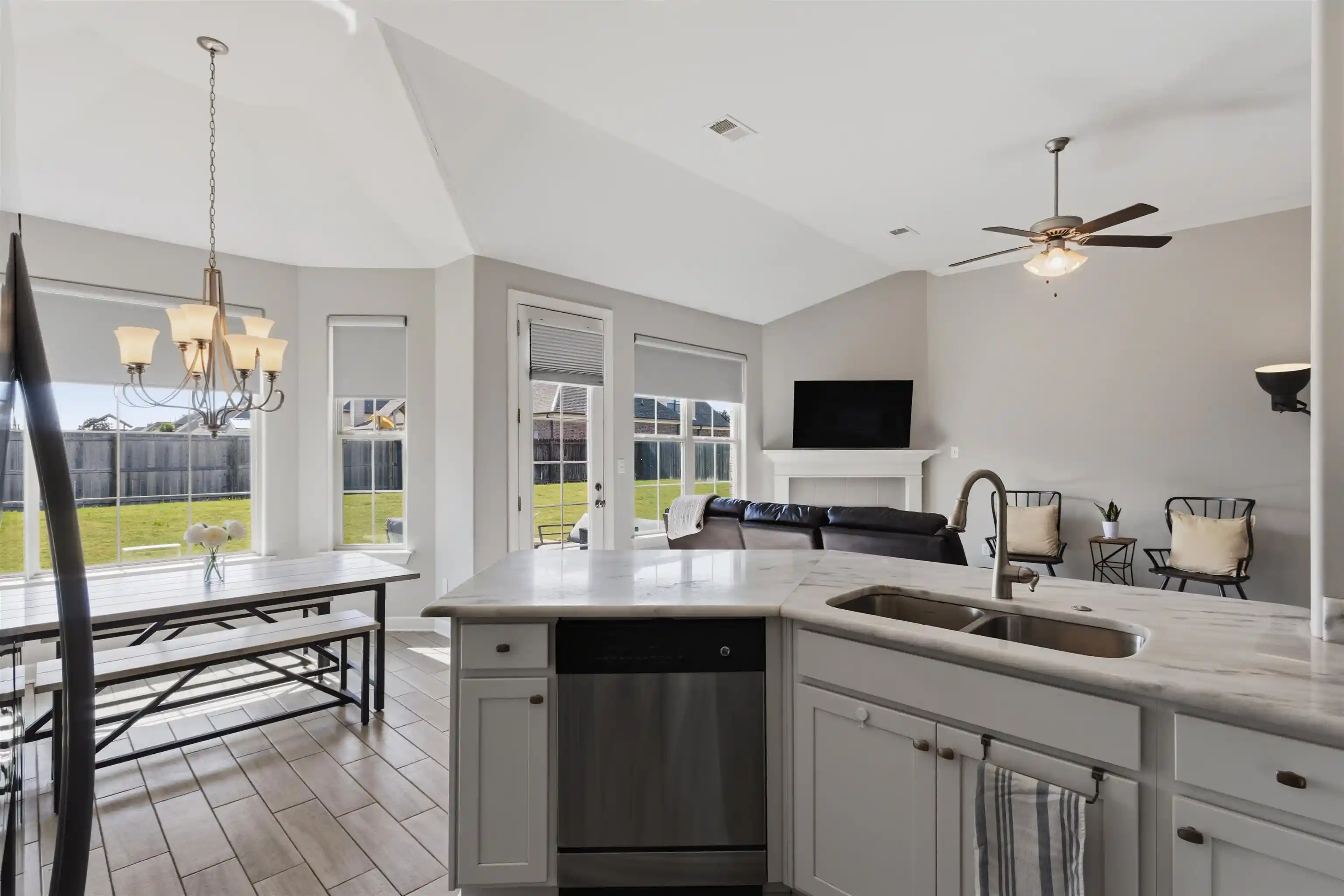 Photo 3 of Townhouse for sale at 380 Ridgefield Dr, Oakland, TN 38060 | MLS# 10223874 | Listing updated on 2026-08-29