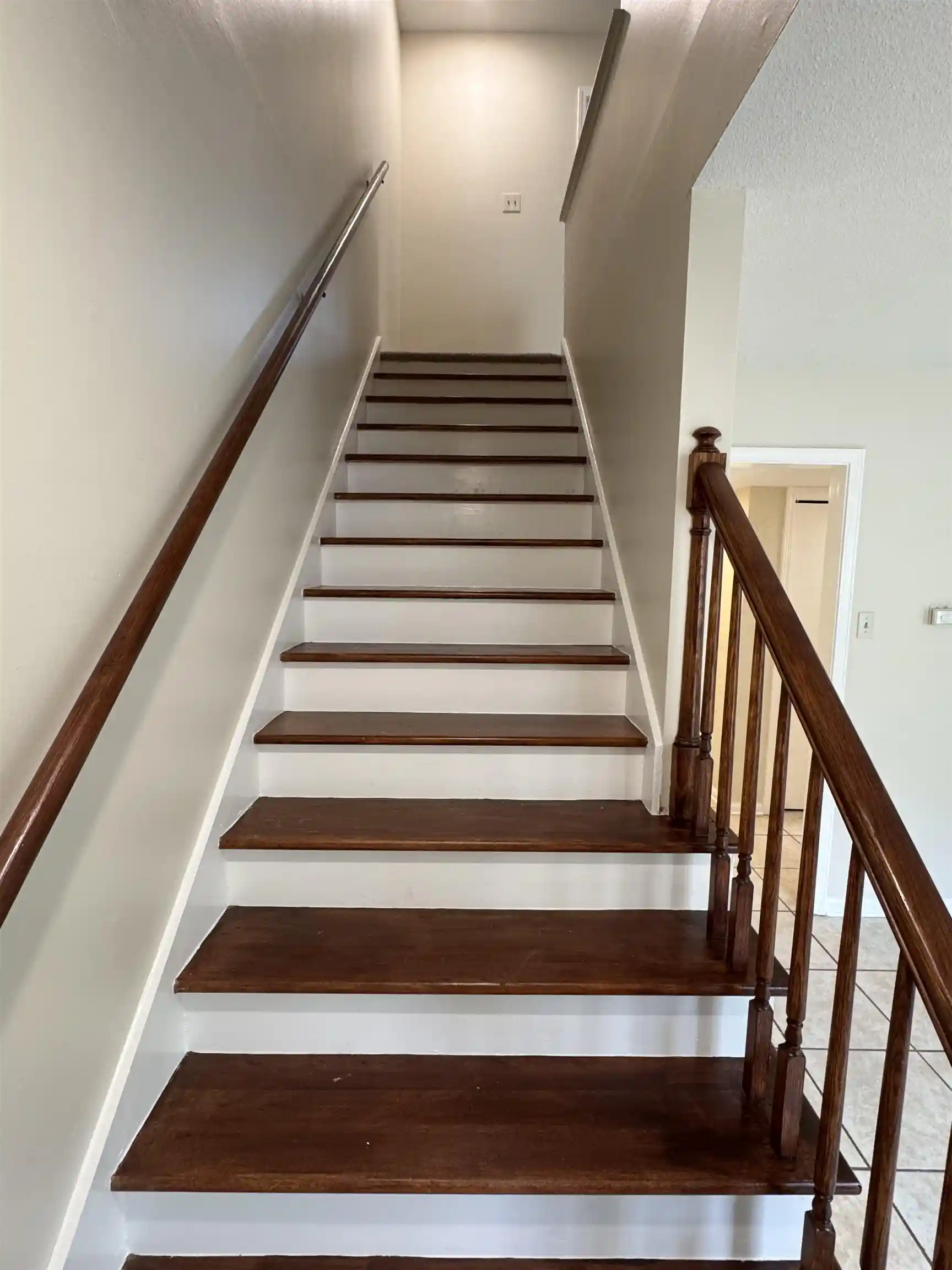 Photo 3 of Sale Pending at 5659 Hinton Pl, Memphis, TN 38119 | MLS# 10223875 | Listing updated on 2026-09-18