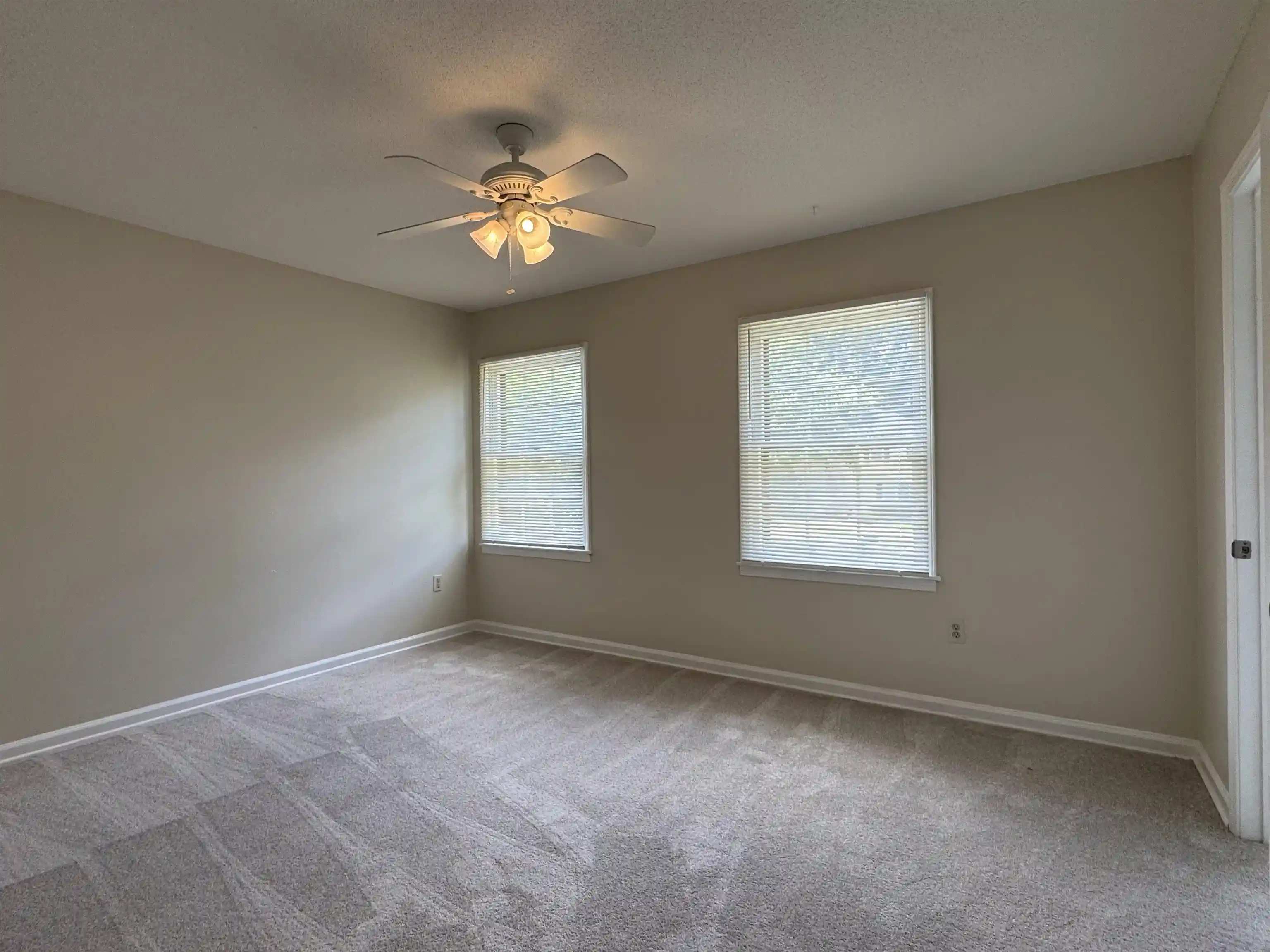 Photo 4 of Sale Pending at 5659 Hinton Pl, Memphis, TN 38119 | MLS# 10223875 | Listing updated on 2026-09-18