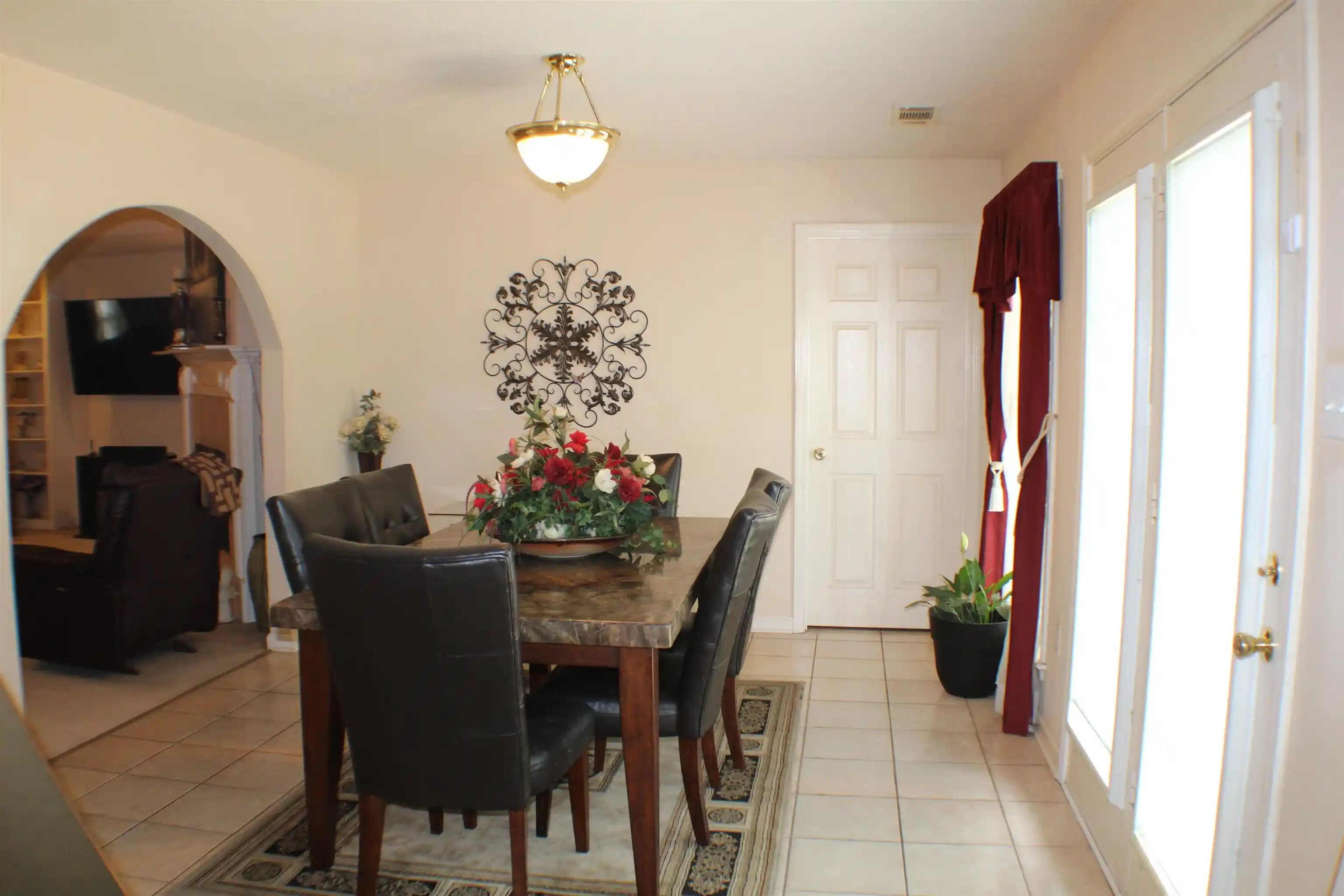 Photo 3 of Sale Pending at 137 Beverly Dr, Atoka, TN 38004 | MLS# 10223876 | Listing updated on 2026-09-17