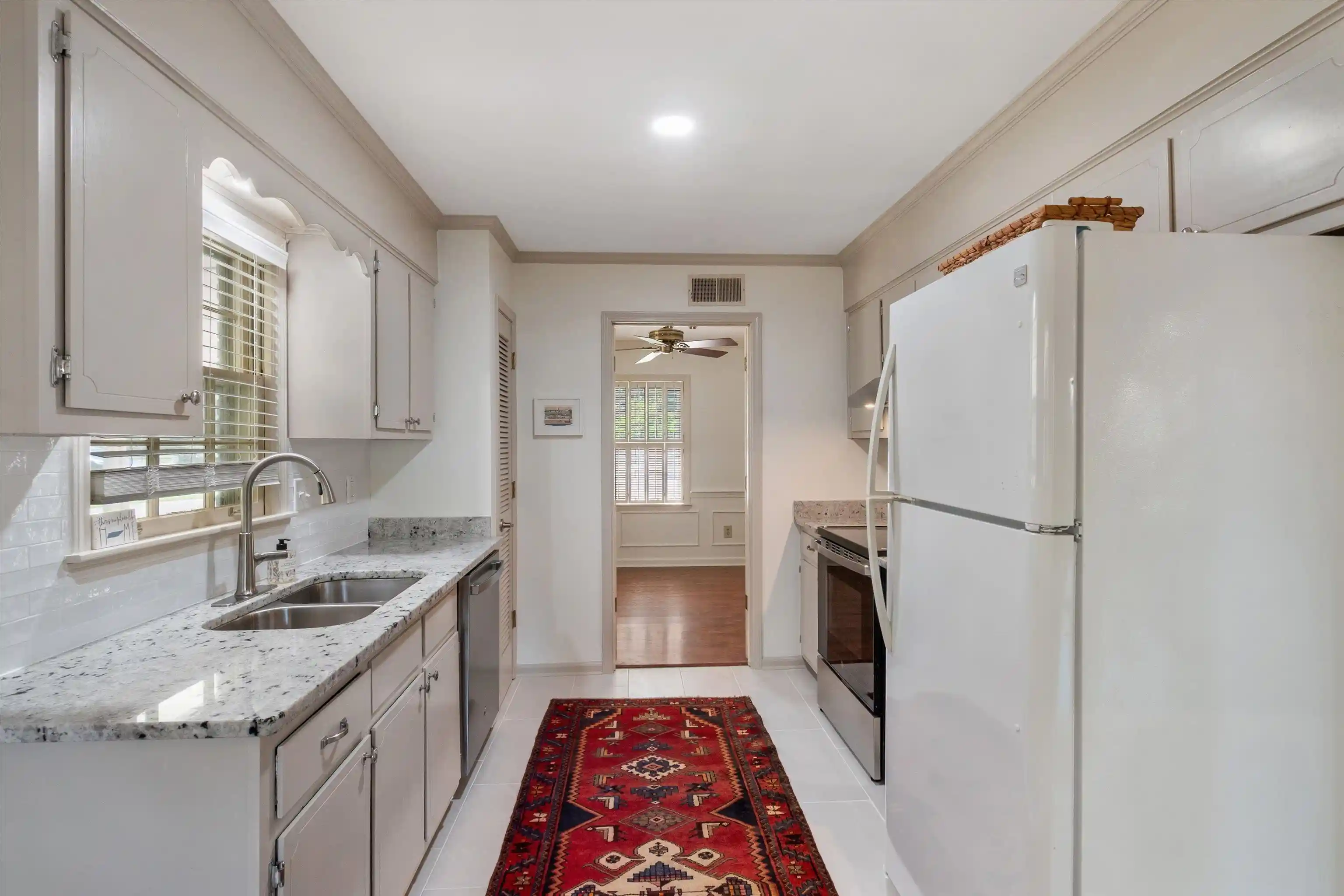 Photo 4 of Sale Pending at 2524 Lynnfield Rd, Memphis, TN 38119 | MLS# 10223882 | Listing updated on 2026-08-31