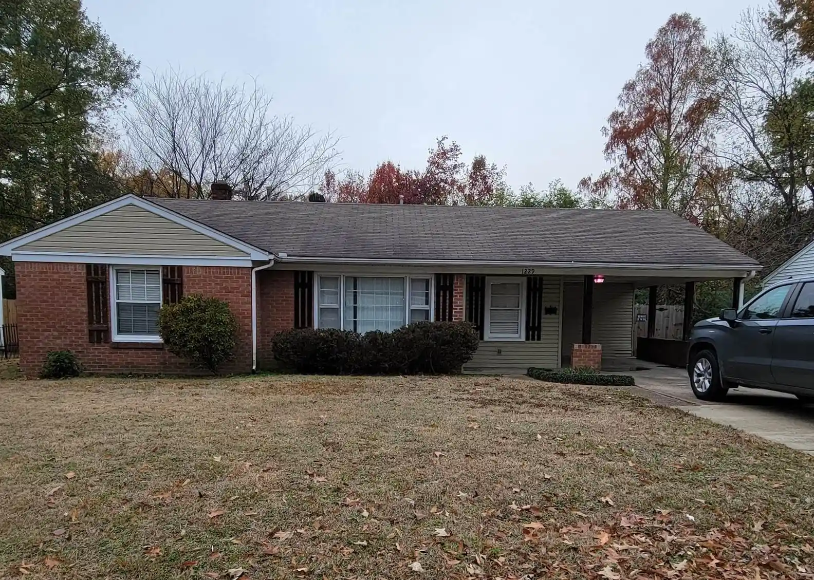 Photo 1 of Single family home for sale at 1229 S Perkins Rd, Memphis, TN 38117 | MLS# 10223883 | Listing updated on 2026-09-14