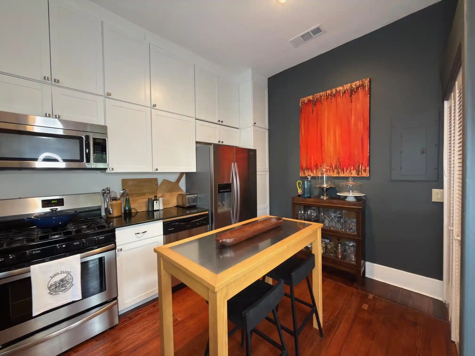 Photo 4 of Sale Pending at 2209 Oliver Ave, Memphis, TN 38104 | MLS# 10223891 | Listing updated on 2026-08-24