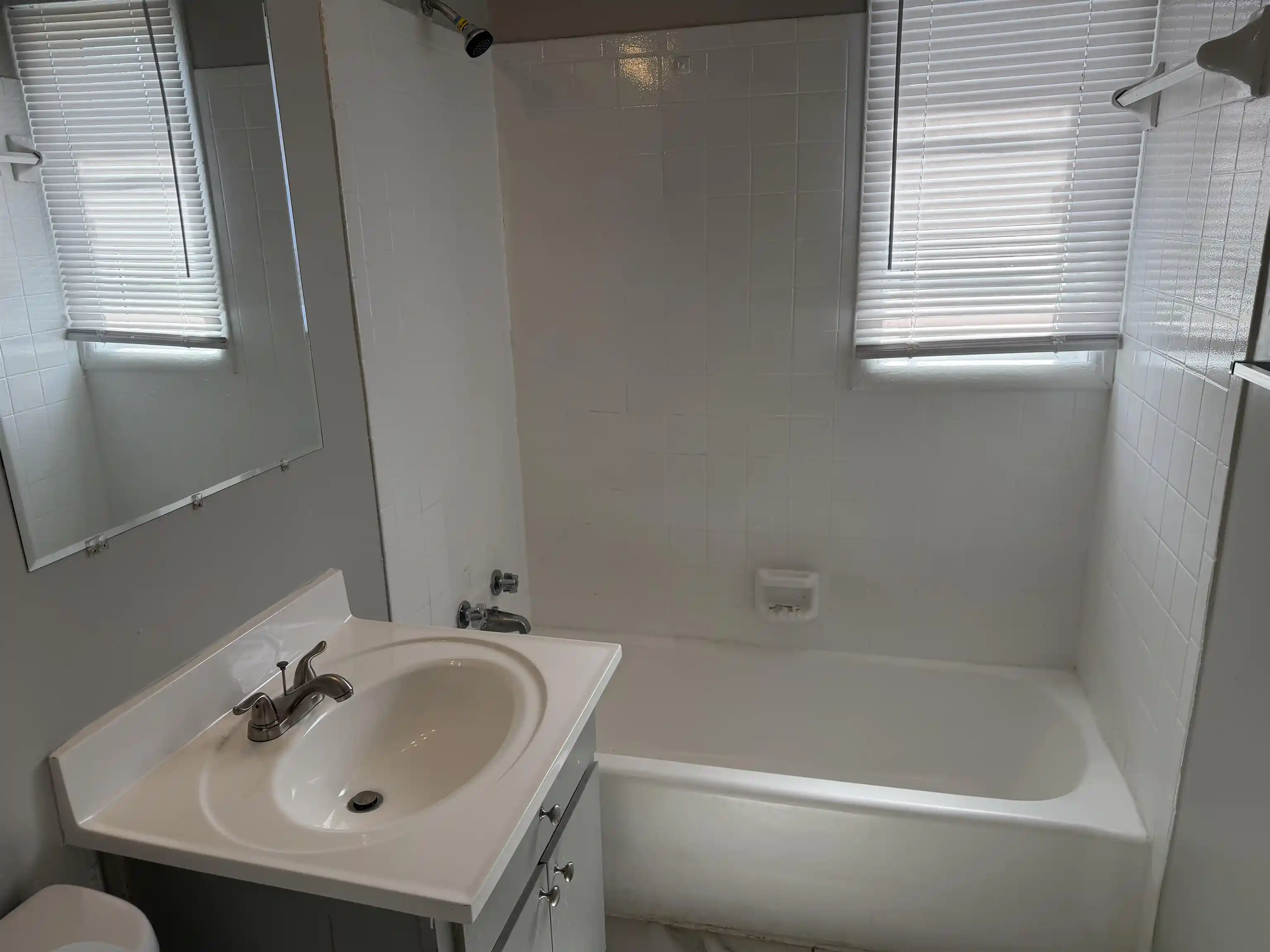 Photo 1 of Single family home for sale at 3525 Rochester Rd, Memphis, TN 38109 | MLS# 10223892 | Listing updated on 2026-10-21