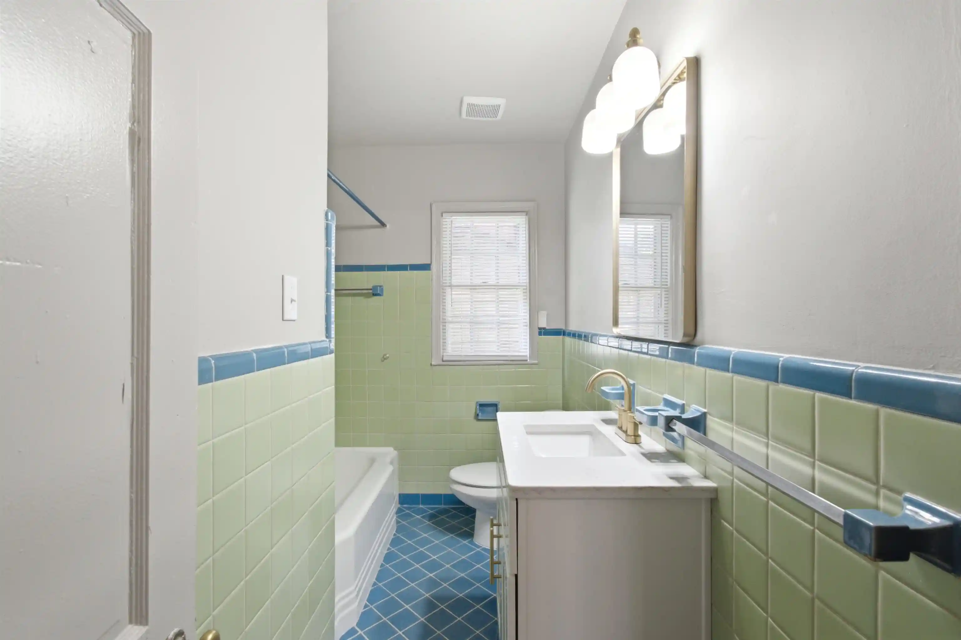 15th image of 3210 S Waynoka Cir, Memphis, TN 38111 | MLS# 10223947