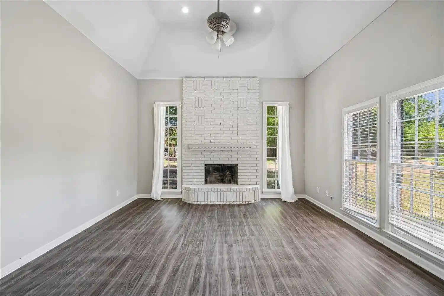 Photo 2 of Single family home for sale at 3951 Fun Valley Dr, Memphis, TN 38125 | MLS# 10223950 | Listing updated on 2026-08-20