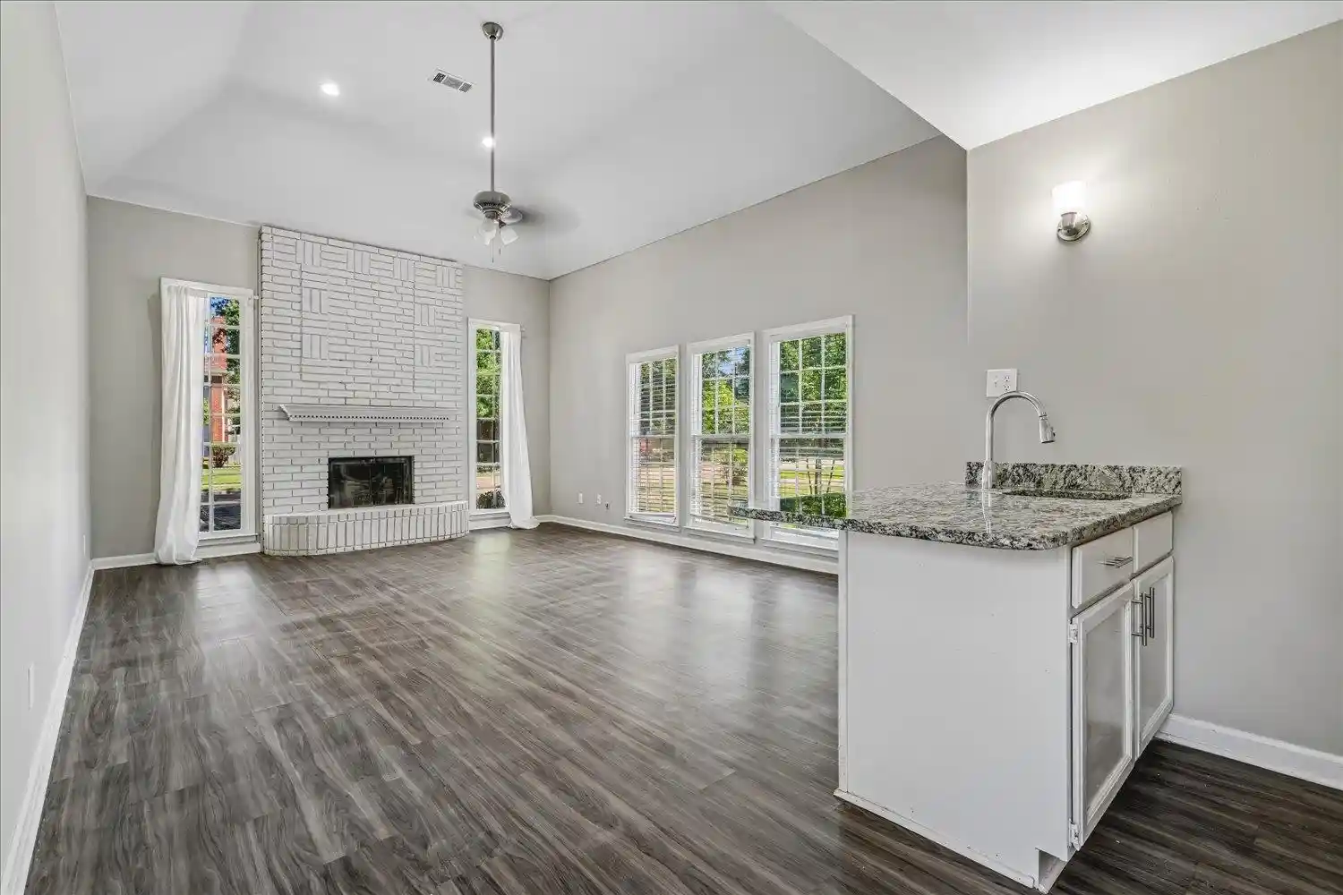 Photo 3 of Single family home for sale at 3951 Fun Valley Dr, Memphis, TN 38125 | MLS# 10223950 | Listing updated on 2026-08-20