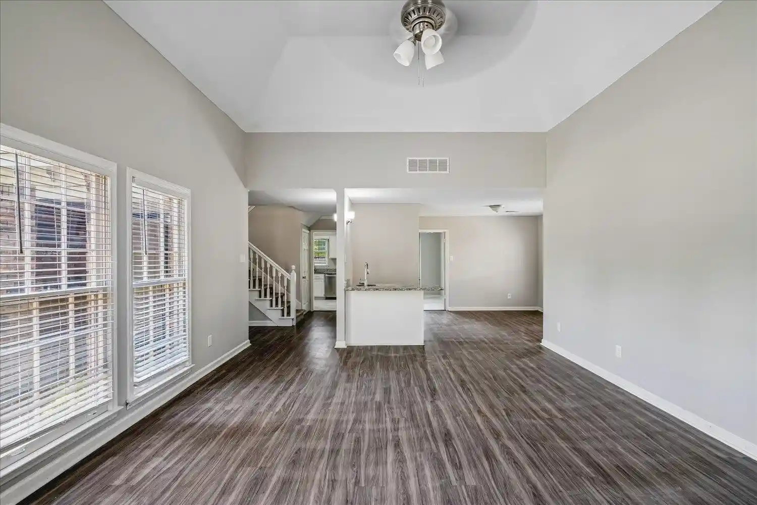 Photo 3 of Single family home for sale at 3951 Fun Valley Dr, Memphis, TN 38125 | MLS# 10223950 | Listing updated on 2026-08-20