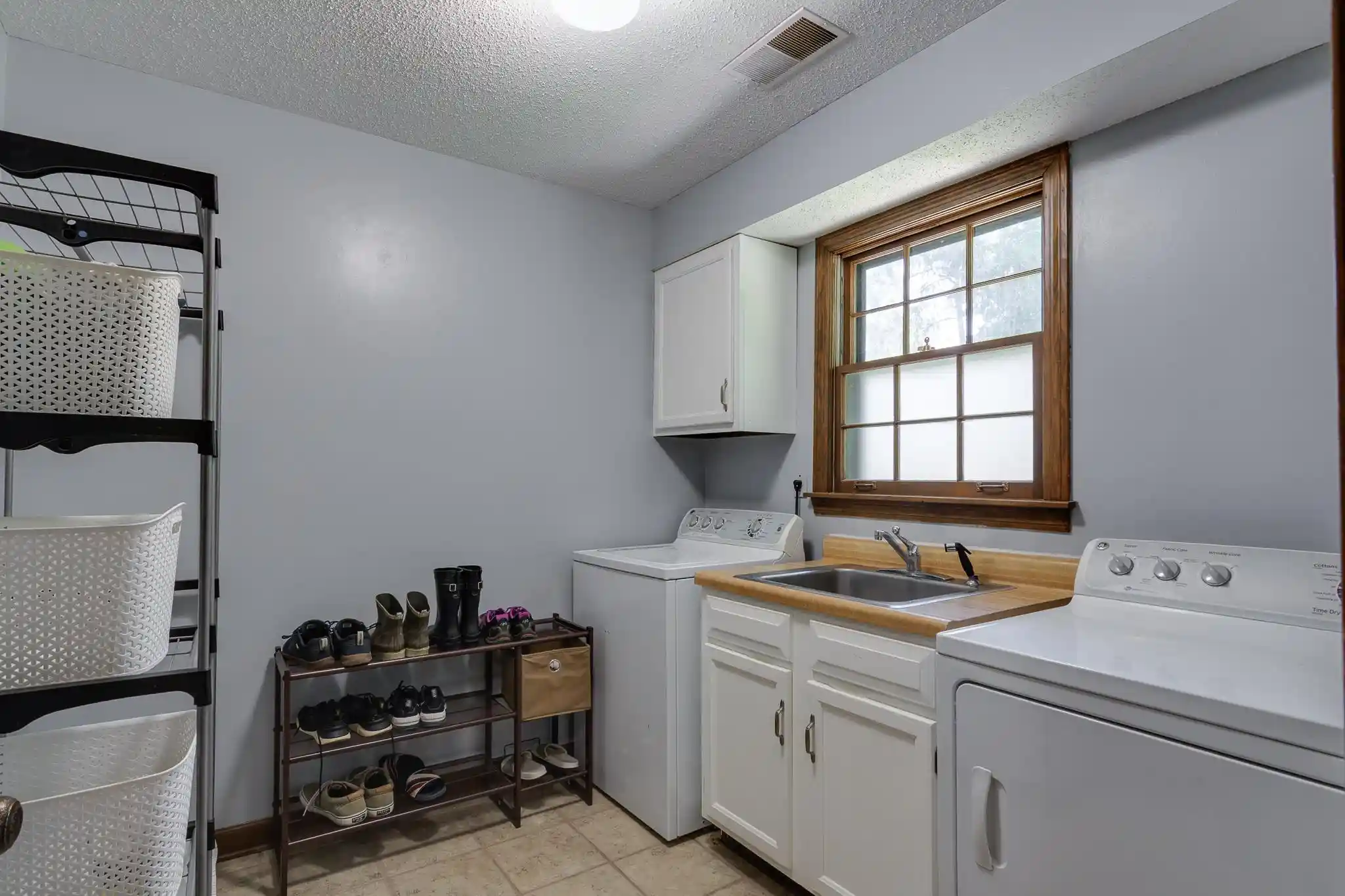 2nd image of 2598 Overlook Dr, Germantown, TN 38138 | MLS# 10224005