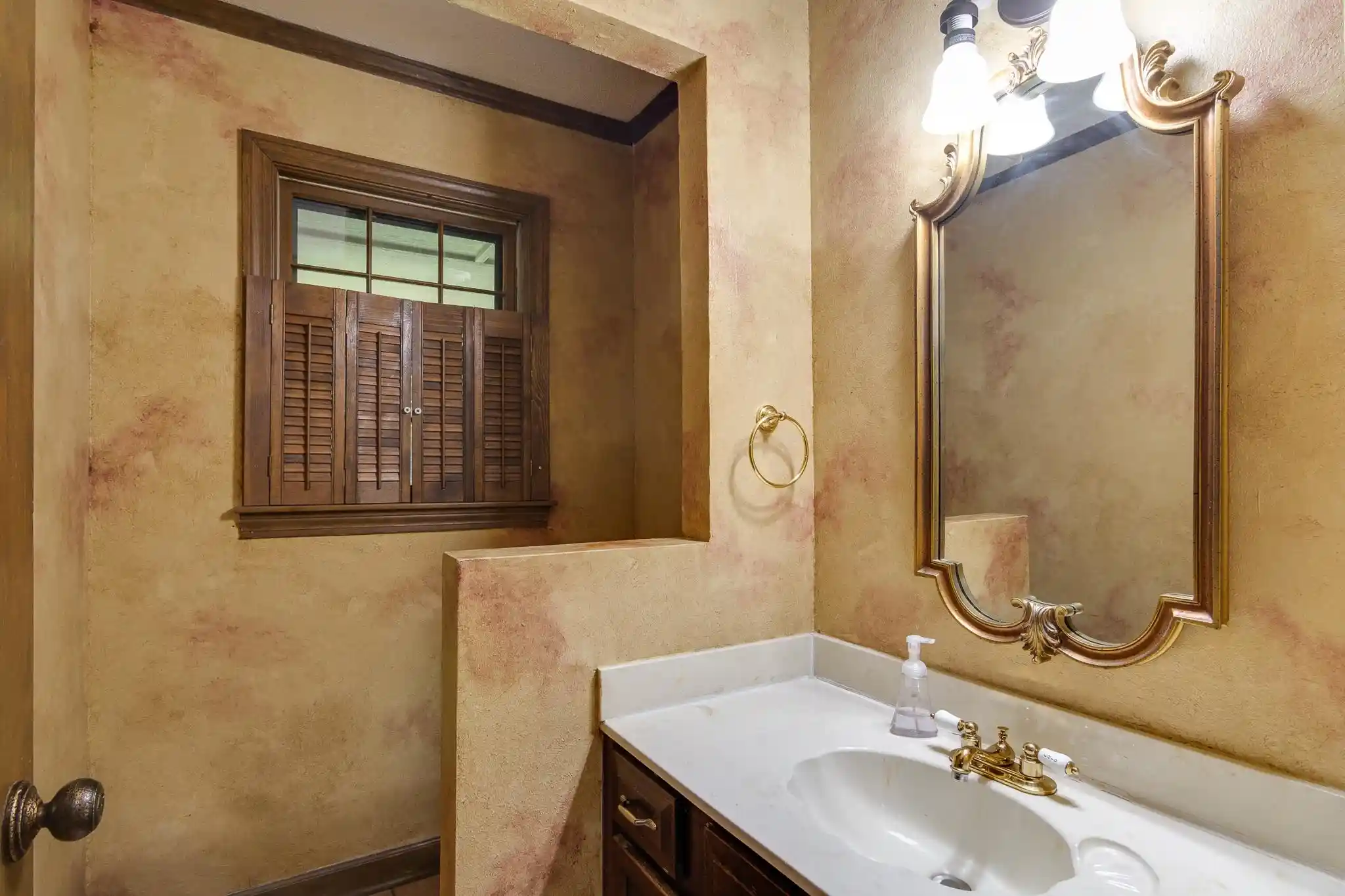 3rd image of 2598 Overlook Dr, Germantown, TN 38138 | MLS# 10224005