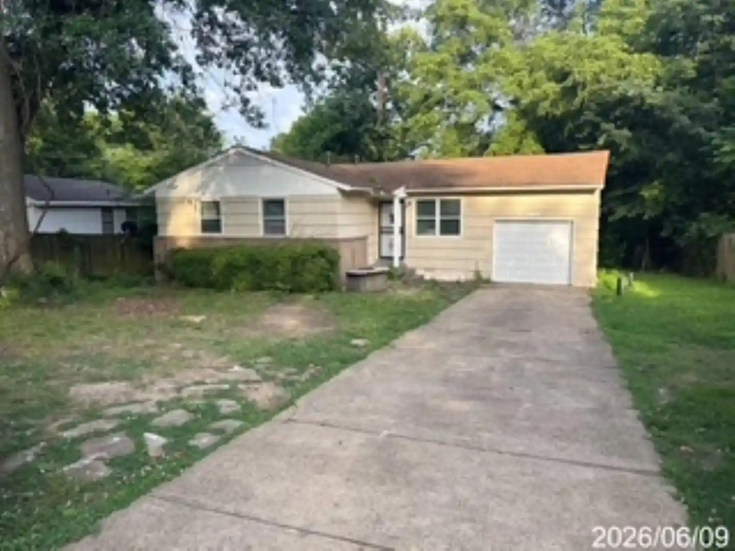 Photo 1 of Single family home for sale at 5433 Loch Lomond Rd, Memphis, TN 38116 | MLS# 10224024 | Listing updated on 2026-09-21
