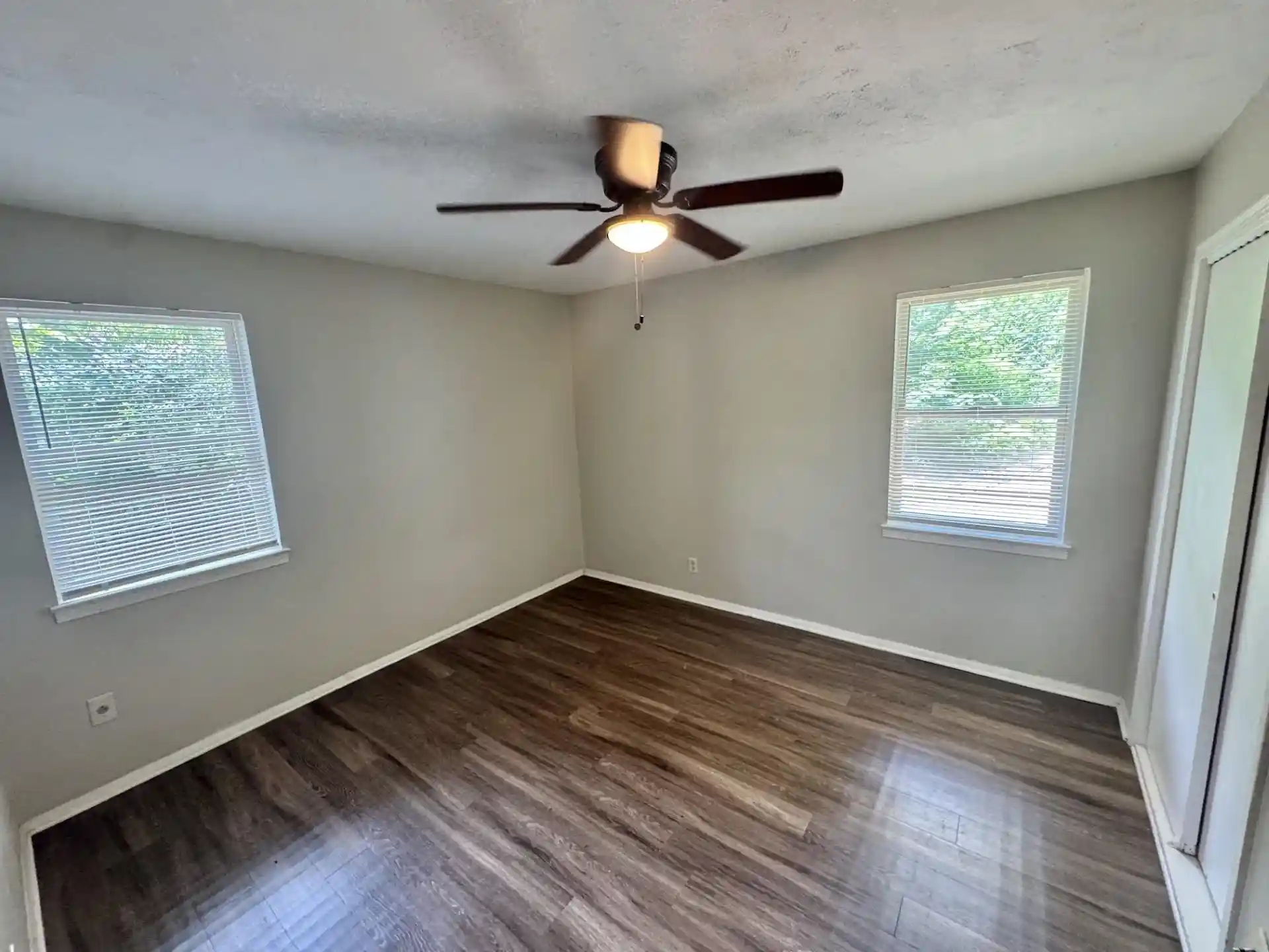 Photo 2 of Single family home for sale at 5433 Loch Lomond Rd, Memphis, TN 38116 | MLS# 10224024 | Listing updated on 2026-09-21