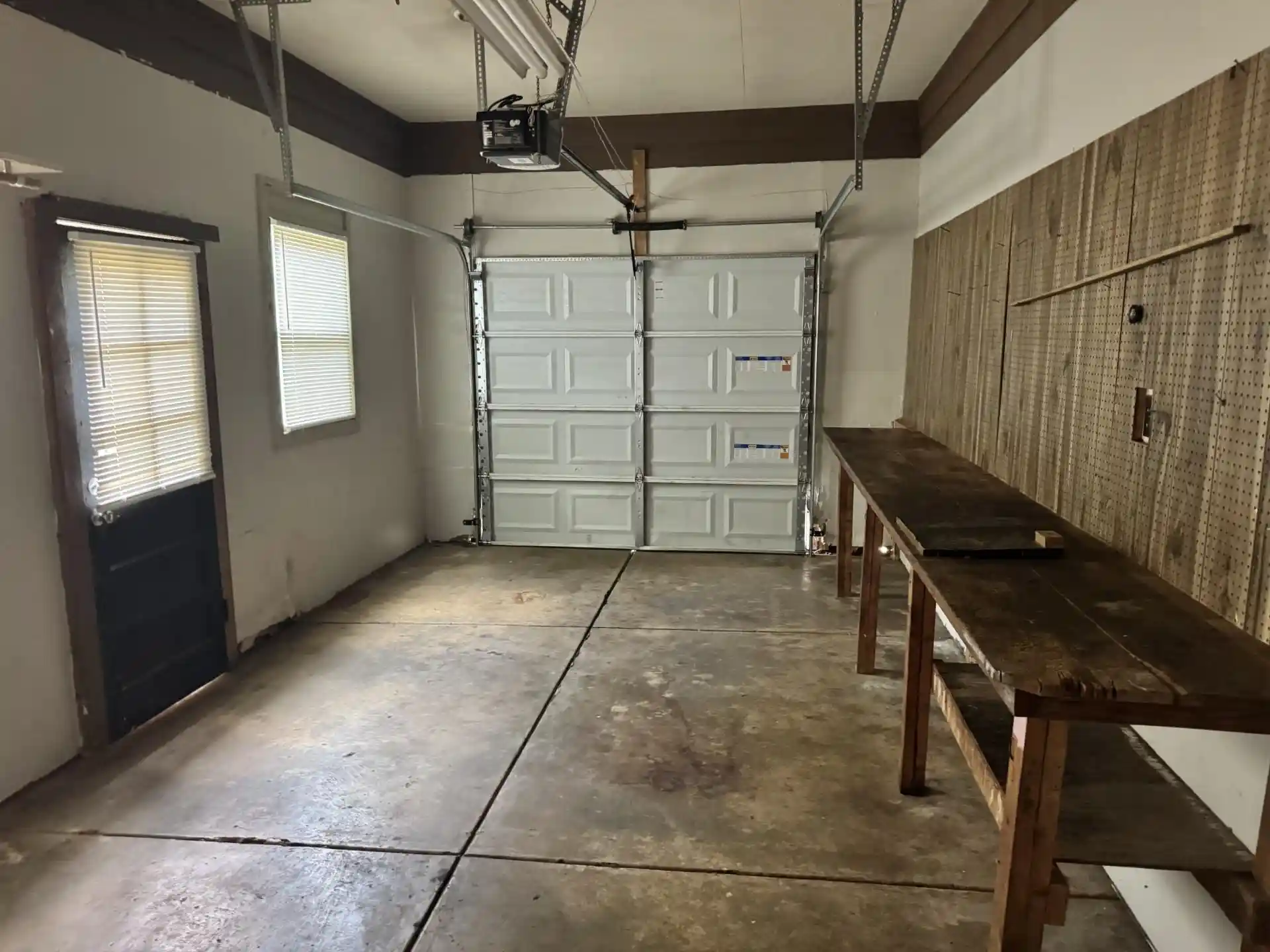 Photo 3 of Single family home for sale at 5433 Loch Lomond Rd, Memphis, TN 38116 | MLS# 10224024 | Listing updated on 2026-09-21