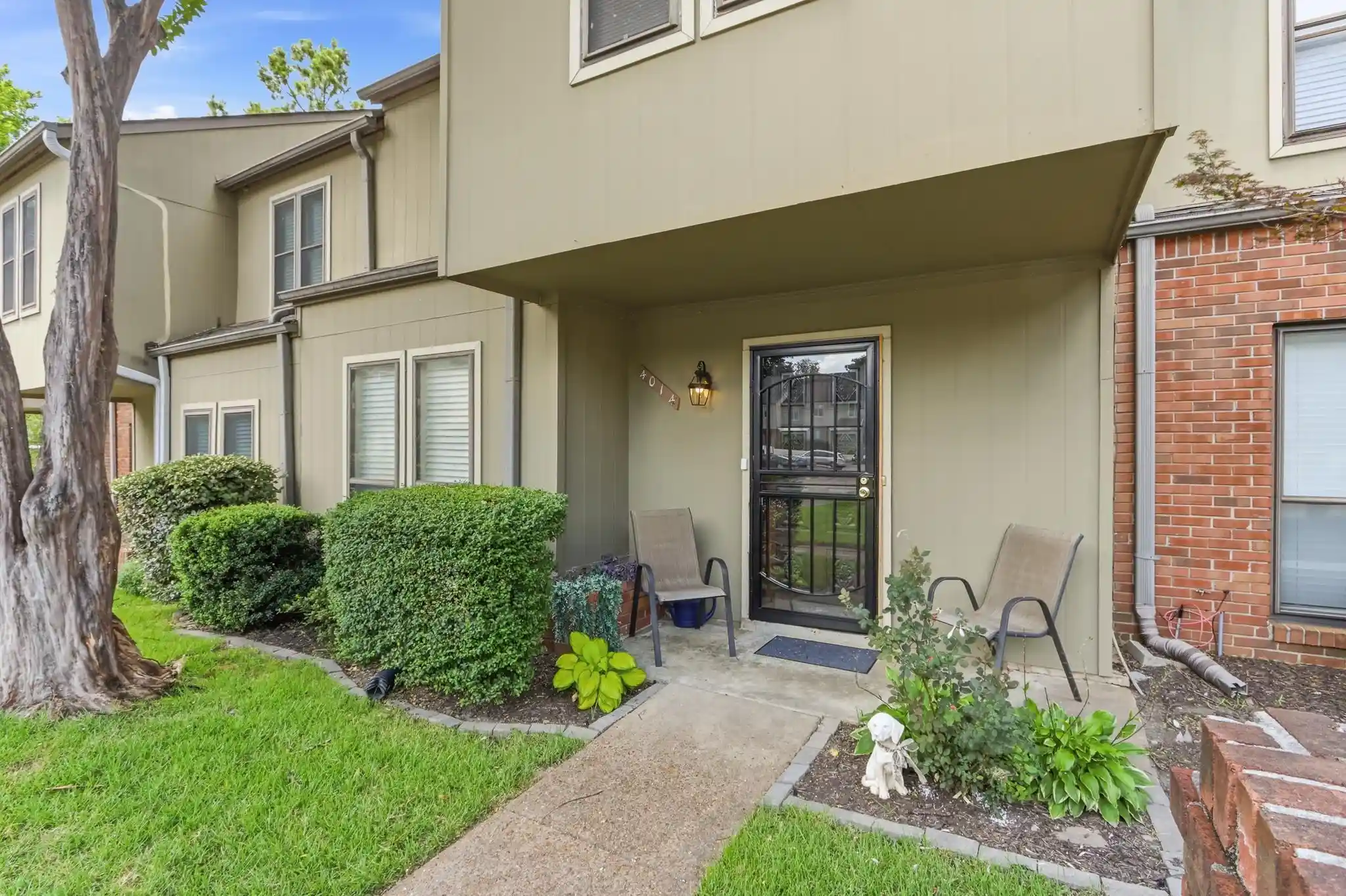 Photo 1 of Condo for sale at 4014 Graham Oaks Ct #9, Memphis, TN 38122 | MLS# 10224032 | Listing updated on 2026-08-03