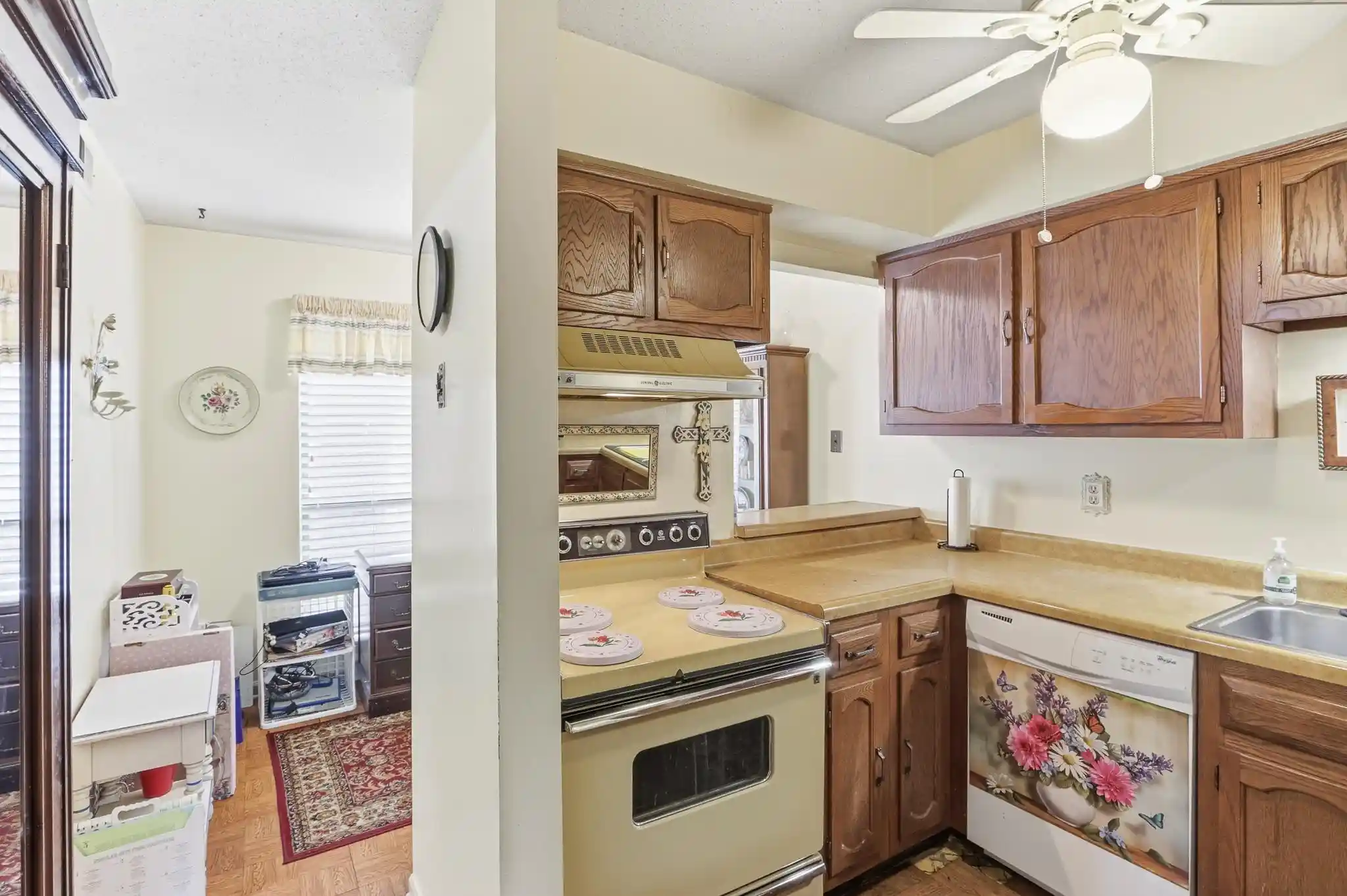 Photo 2 of Condo for sale at 4014 Graham Oaks Ct #9, Memphis, TN 38122 | MLS# 10224032 | Listing updated on 2026-08-03