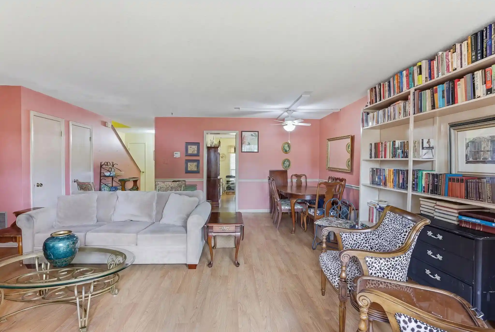 Listing Photo 4 - Condo for sale in building located at 4014 Graham Oaks Ct, Memphis, TN 38122 - Unit #9