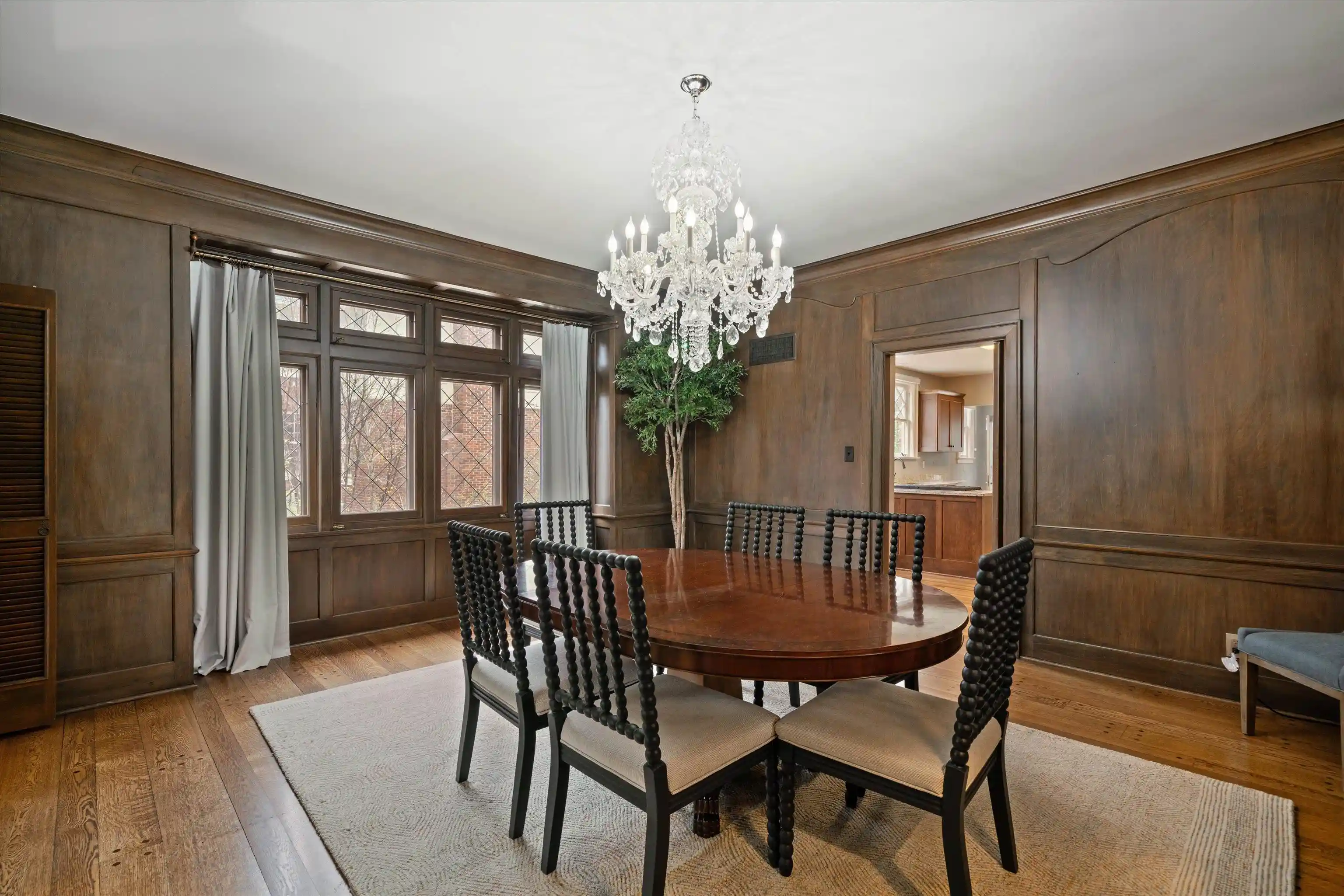 Photo 3 of Single family home for sale at 624 N Trezevant St, Memphis, TN 38112 | MLS# 10224040 | Listing updated on 2026-08-08