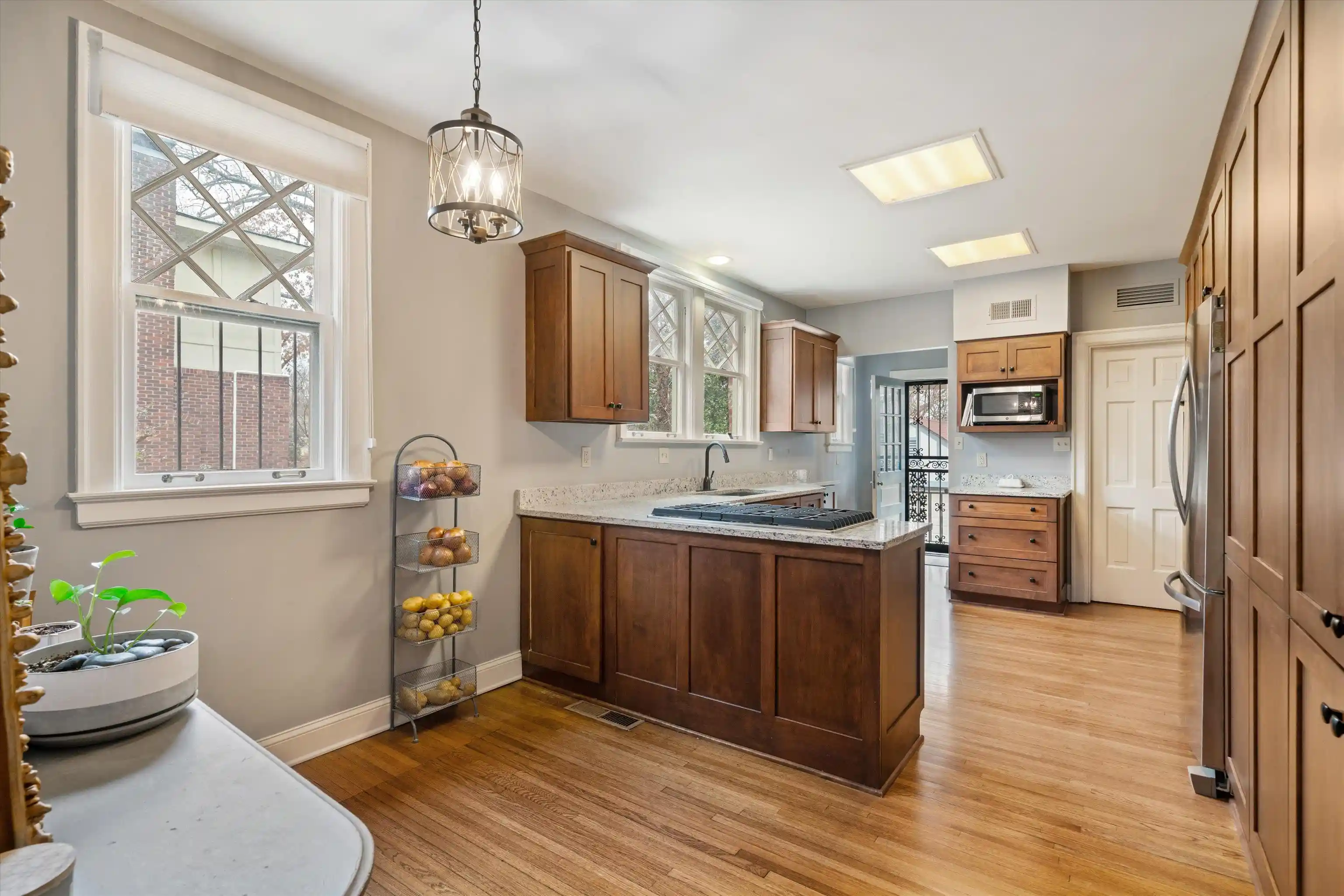 Photo 4 of Single family home for sale at 624 N Trezevant St, Memphis, TN 38112 | MLS# 10224040 | Listing updated on 2026-08-08