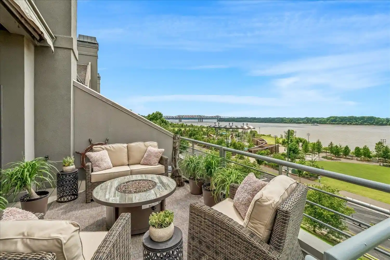 1st image of 383 Chickasaw Bluff St #2, Memphis, TN 38103 | MLS# 10224051