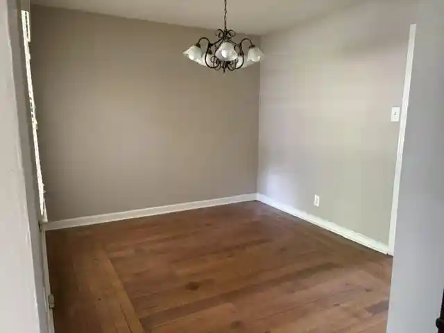 Photo 3 of Single family home for sale at 4951 Hummingbird Ln, Memphis, TN 38117 | MLS# 10224084 | Listing updated on 2026-09-13