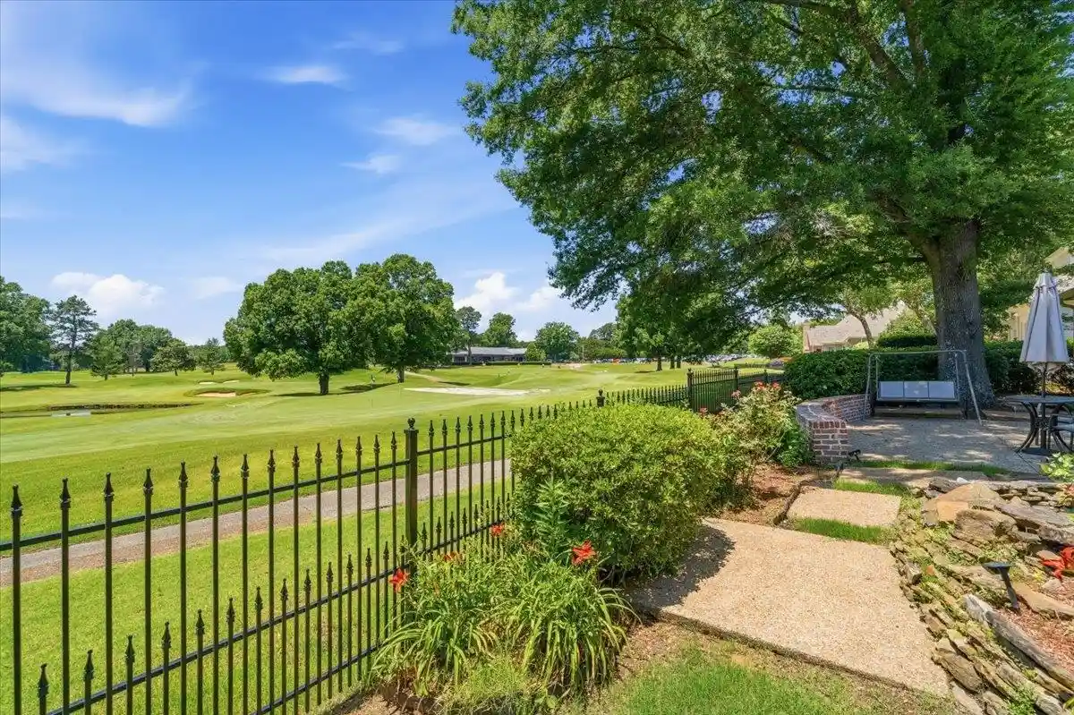 Photo 1 of Single family home for sale at 10211 Carnegie Clb Dr, Collierville, TN 38017 | MLS# 10224097 | Listing updated on 2026-09-12