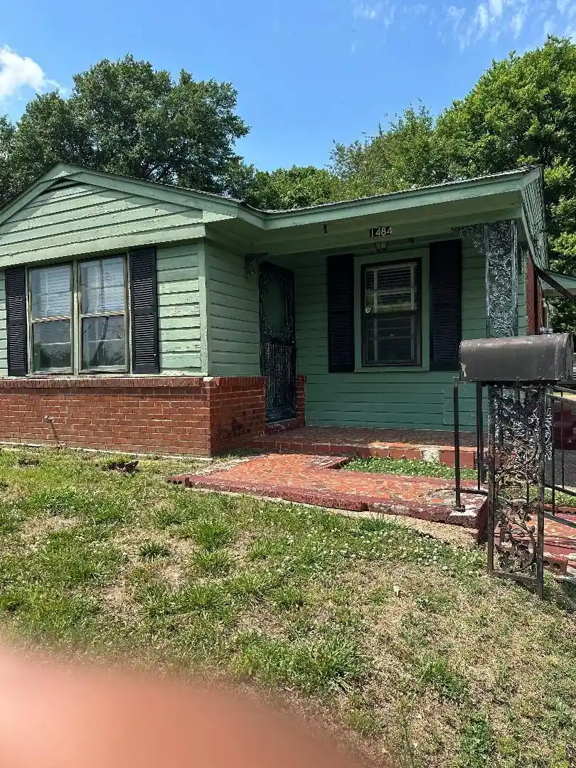 Photo 1 of Townhouse for sale at 1484 E Dempster Rd, Memphis, TN 38106 | MLS# 10224127 | Listing updated on 2026-08-18