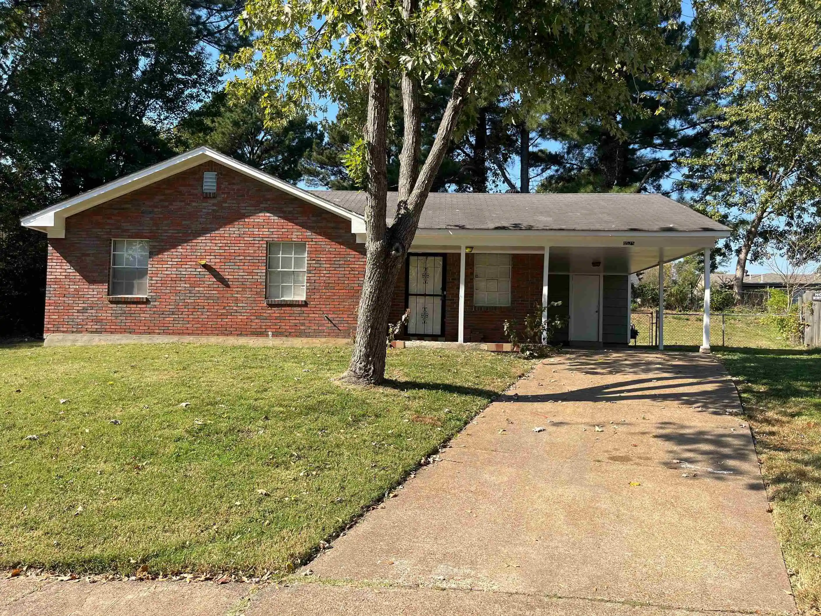 Photo 1 of Single family home for sale at 4575 Spring Glen Dr, Memphis, TN 38128 | MLS# 10224142 | Listing updated on 2026-09-12