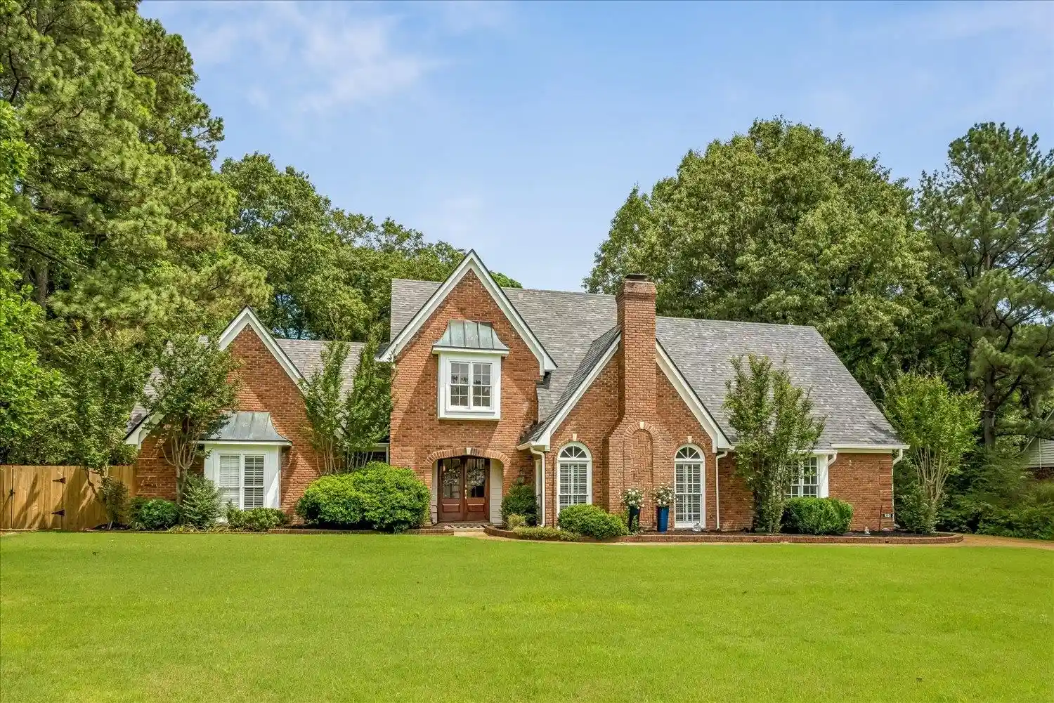 Photo 1 of Single family home for sale at 9324 Oak Knoll Cv, Cordova, TN 38018 | MLS# 10224192 | Listing updated on 2026-09-10
