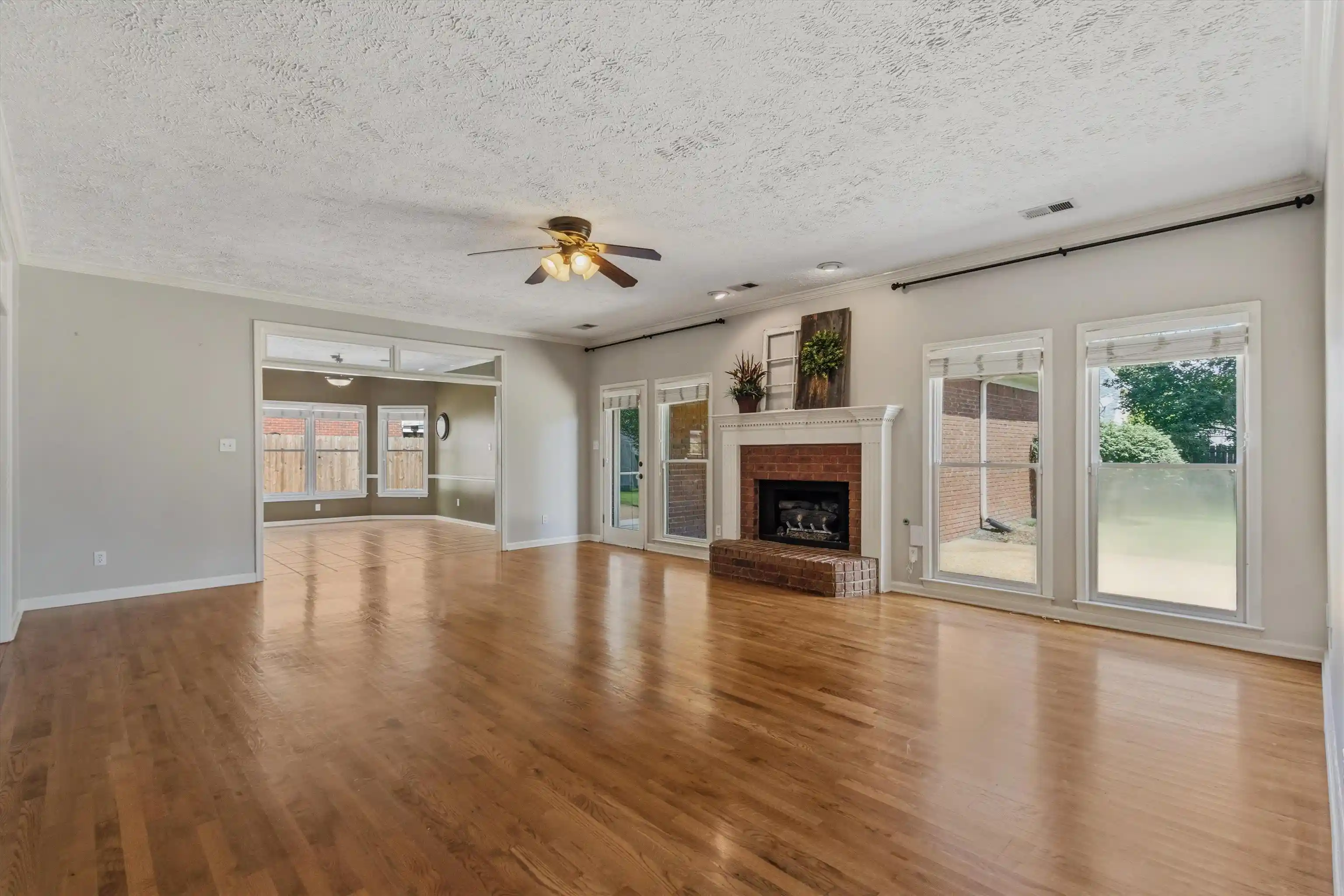 Photo 3 of Sale Pending at 1030 Courtfield Cv, Collierville, TN 38017 | MLS# 10224212 | Listing updated on 2026-09-16