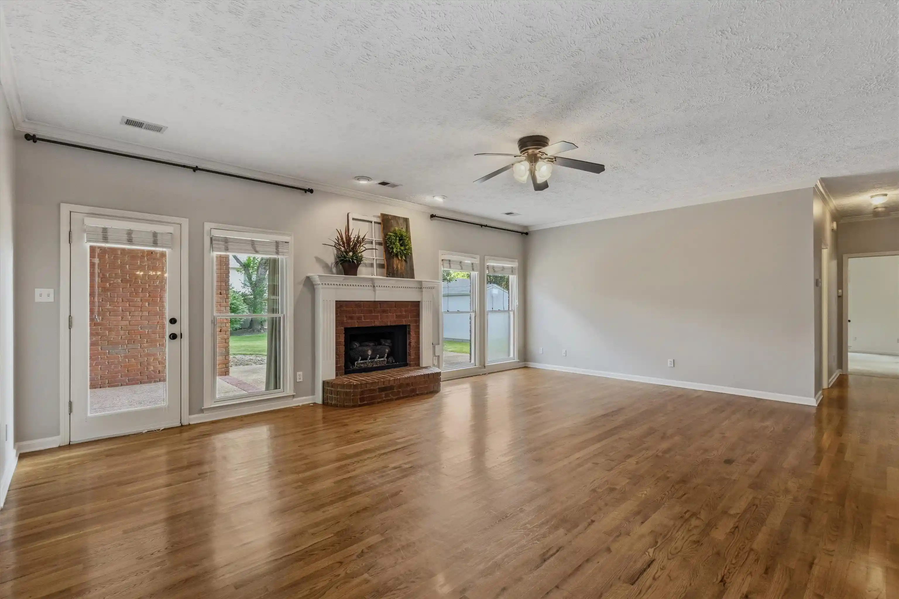 Photo 4 of Sale Pending at 1030 Courtfield Cv, Collierville, TN 38017 | MLS# 10224212 | Listing updated on 2026-09-16