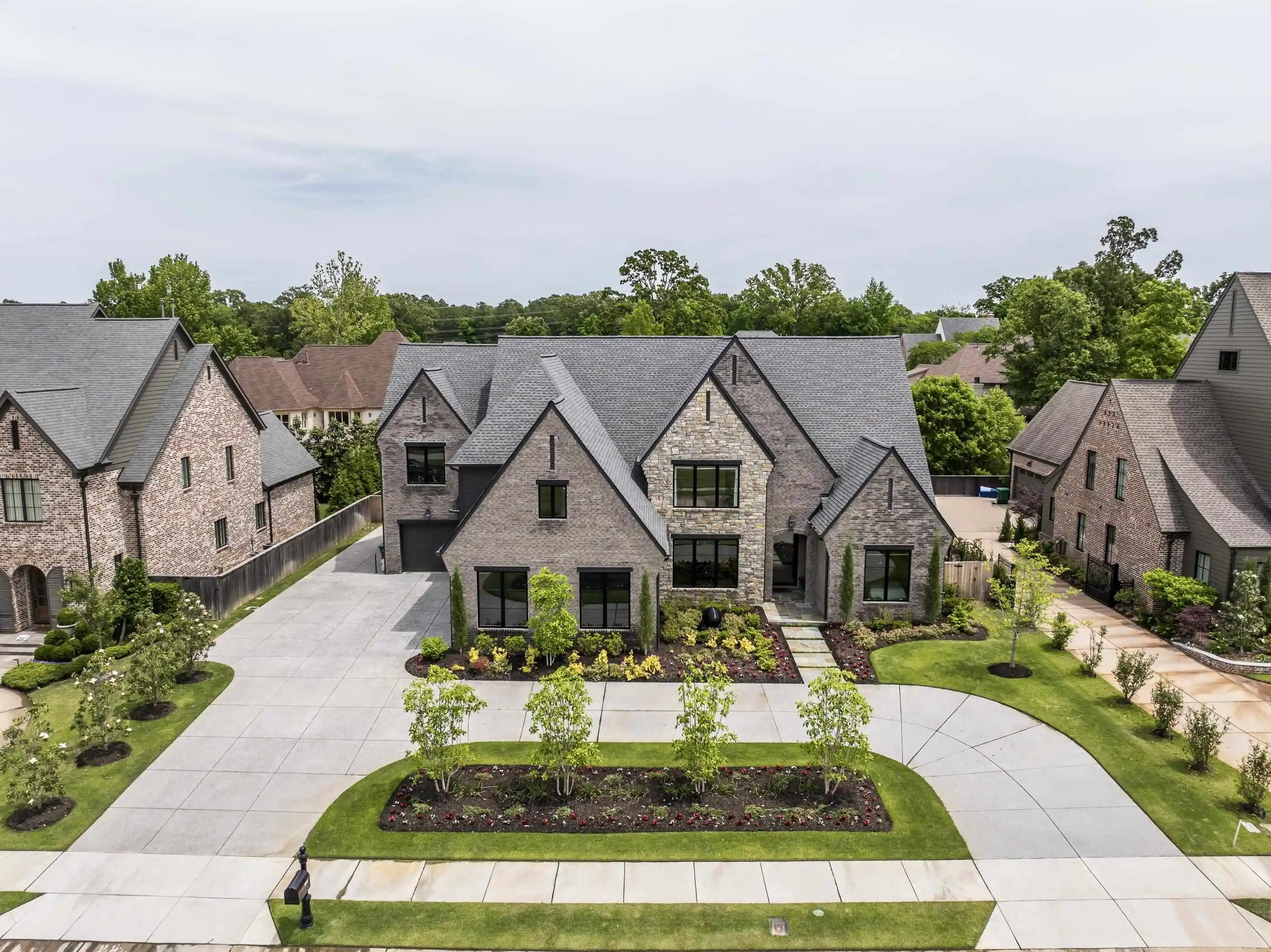 Photo 1 of Mansion for sale at 3044 Chapel Woods Cv, Germantown, TN 38139 | MLS# 10224217 | Listing updated on 2026-09-08