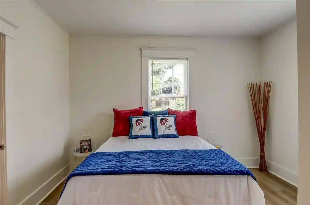 Photo 4 of Single family home for sale at 820 N Mcneil St, Memphis, TN 38107 | MLS# 10224238 | Listing updated on 2026-09-02