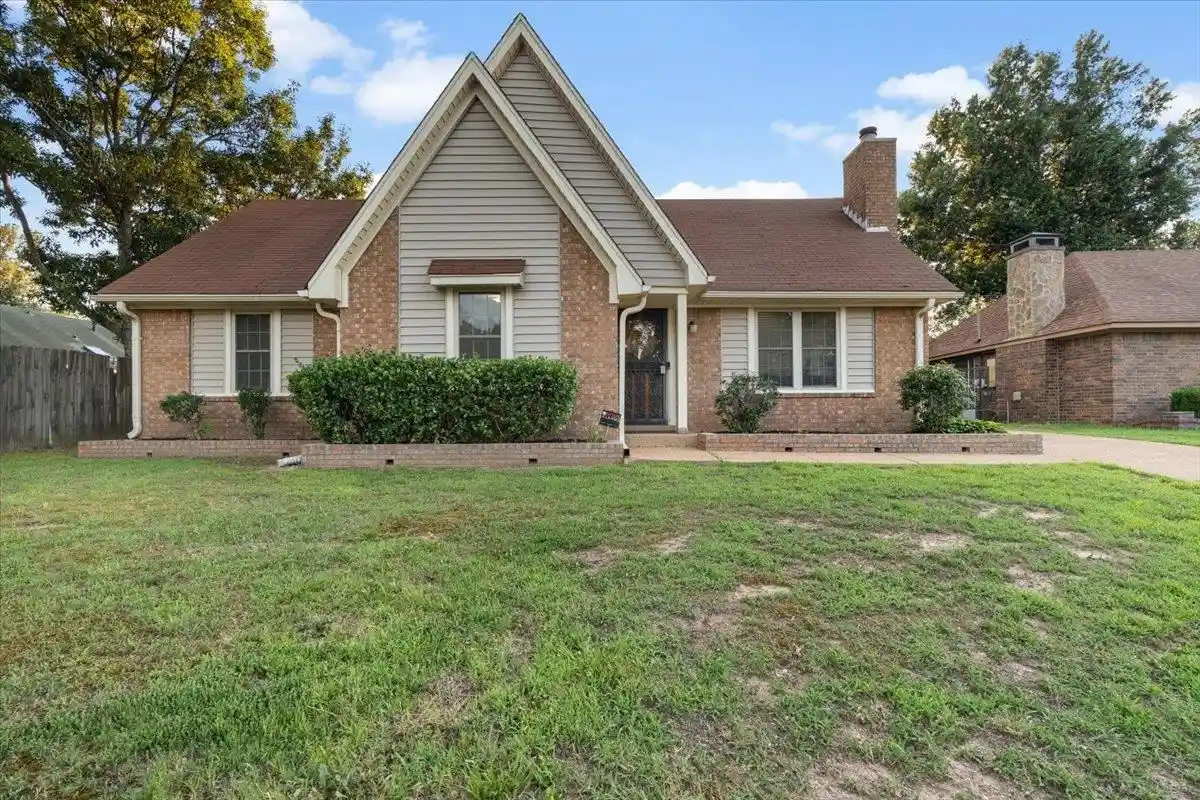 Photo 1 of Single family home for sale at 4765 Barkshire Dr, Memphis, TN 38141 | MLS# 10224254 | Listing updated on 2026-09-02