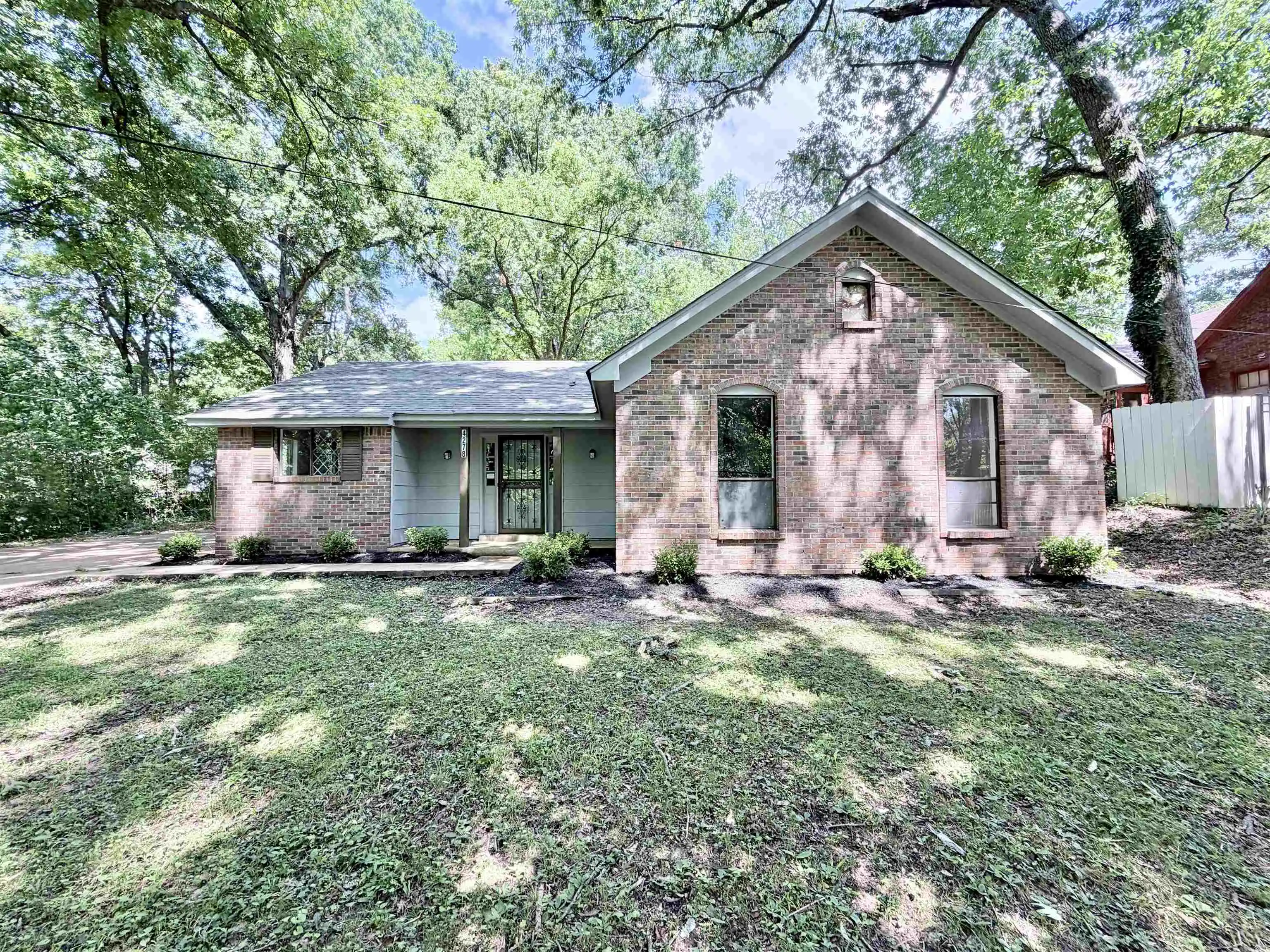 Photo 1 of Sale Pending at 4278 Auburn Rd, Memphis, TN 38116 | MLS# 10224255 | Listing updated on 2026-09-04