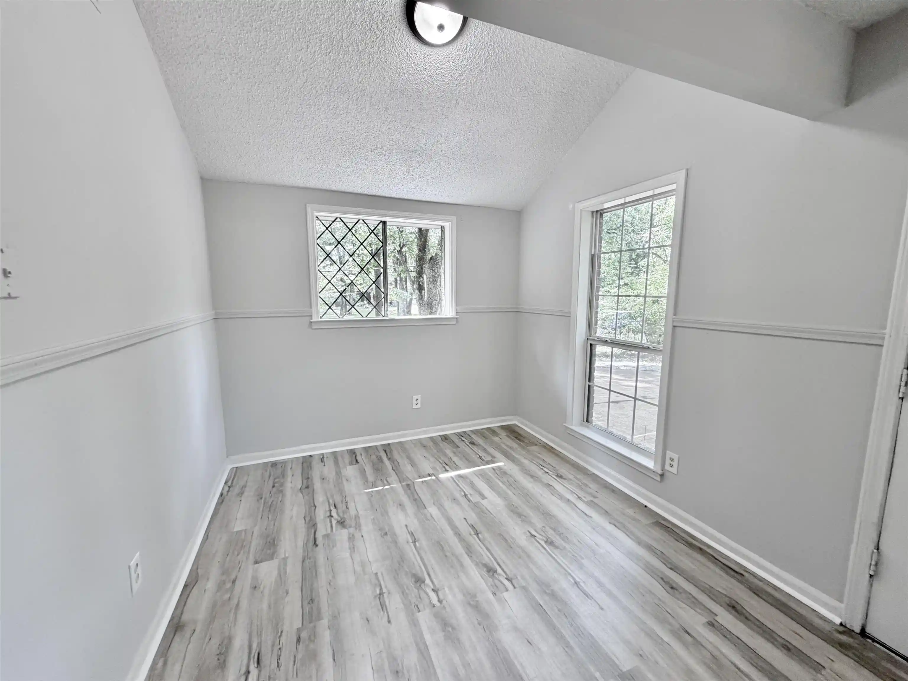 Photo 3 of Sale Pending at 4278 Auburn Rd, Memphis, TN 38116 | MLS# 10224255 | Listing updated on 2026-09-04
