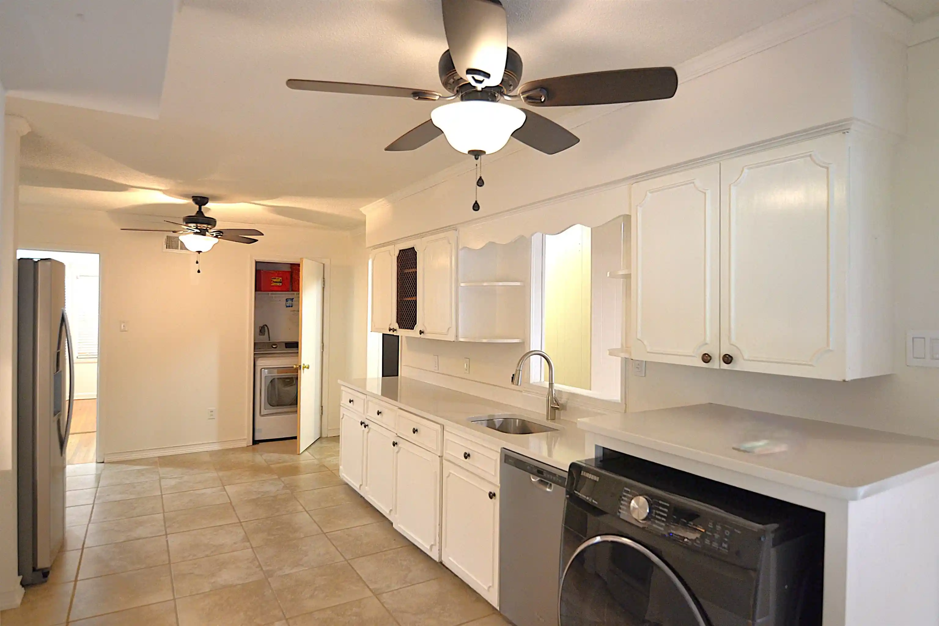 Photo 3 of Sale Pending at 5026 Flamingo Rd, Memphis, TN 38117 | MLS# 10224264 | Listing updated on 2026-09-20