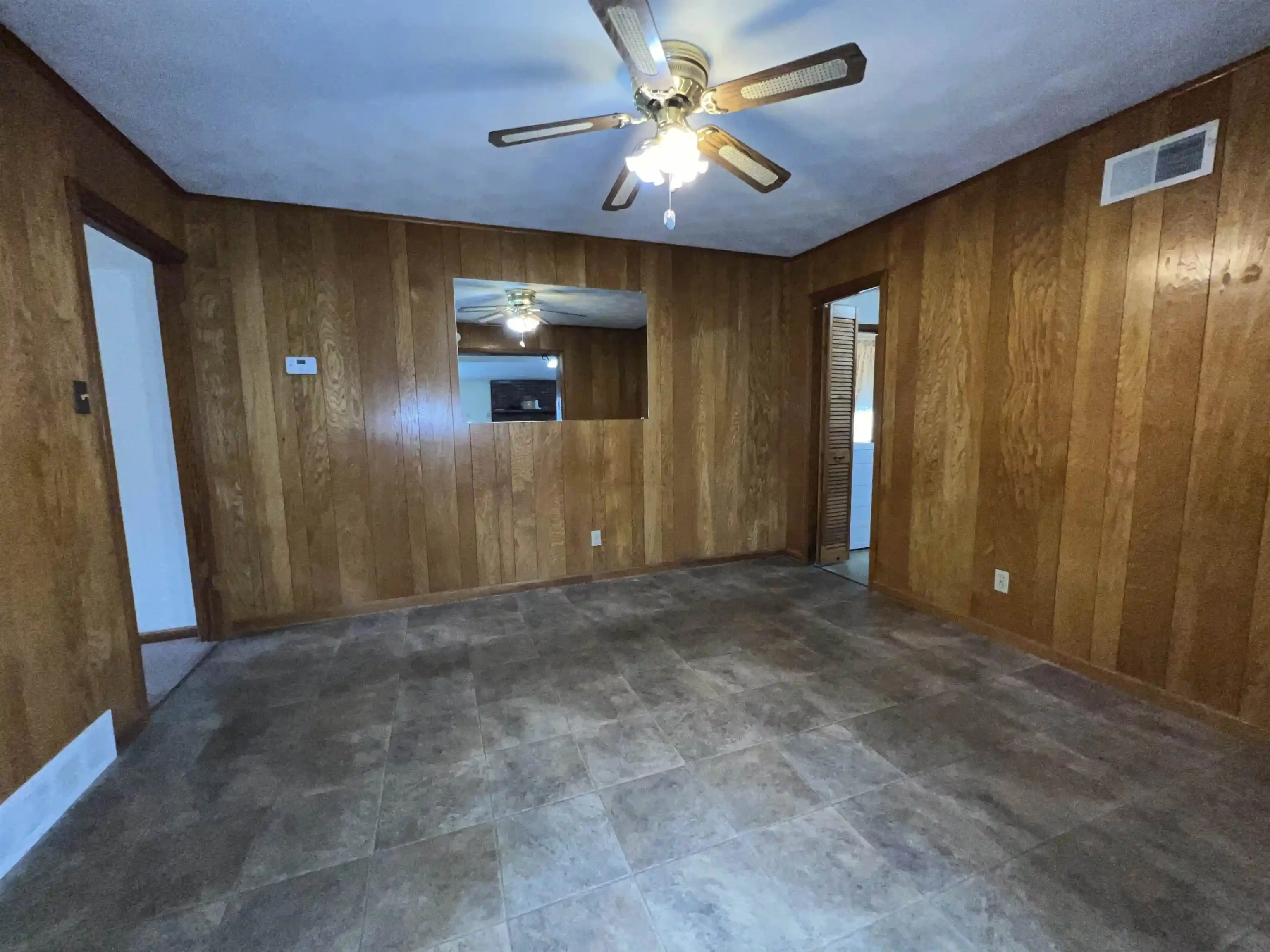 Photo 4 of Sale Pending at 5115 Lexie Dr, Memphis, TN 38116 | MLS# 10224305 | Listing updated on 2026-07-21
