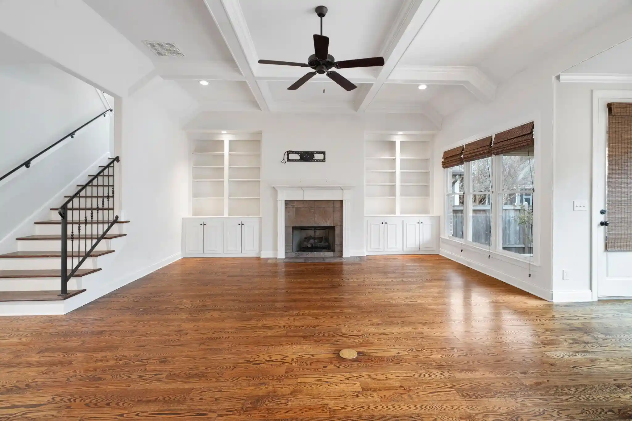 Photo 3 of Single family home for sale at 707 Justana Dr, Collierville, TN 38017 | MLS# 10224314 | Listing updated on 2026-08-20
