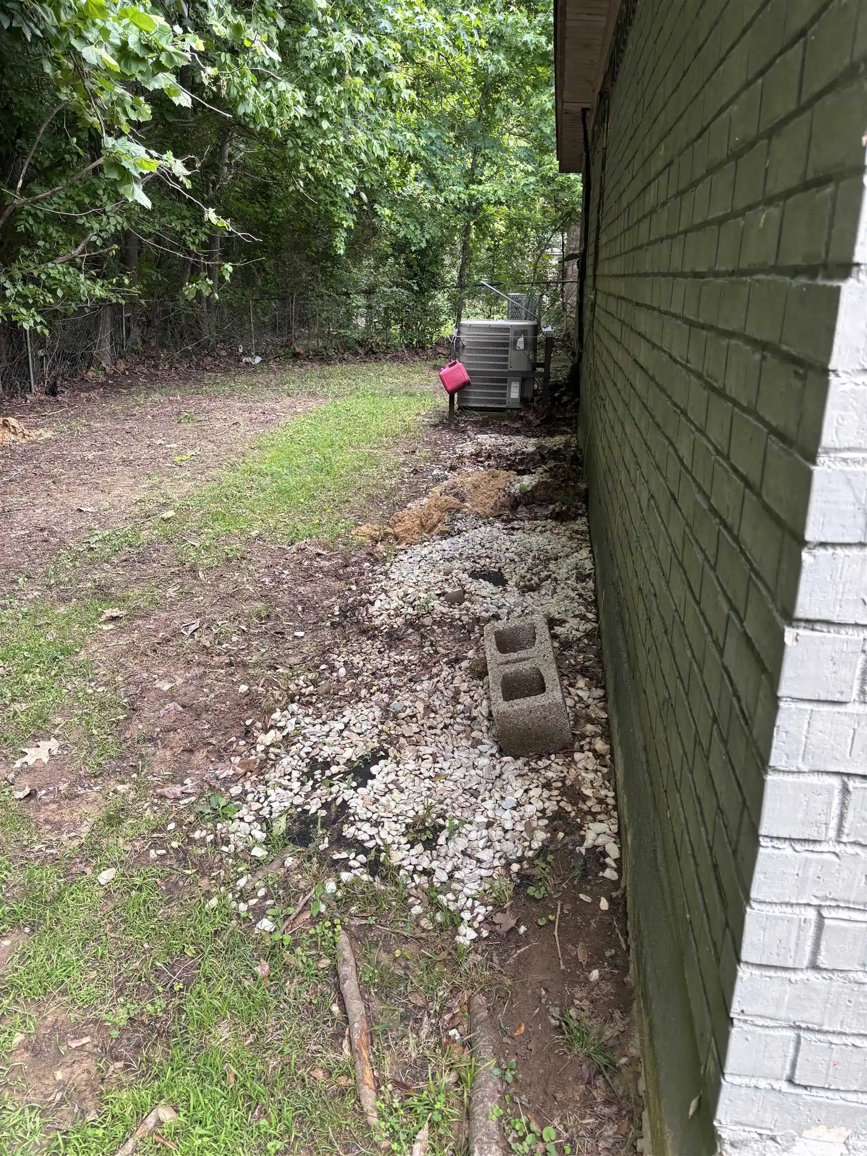 Photo 4 of Sale Pending at 3795 Black Forrest Dr, Memphis, TN 38128 | MLS# 10224318 | Listing updated on 2026-09-14
