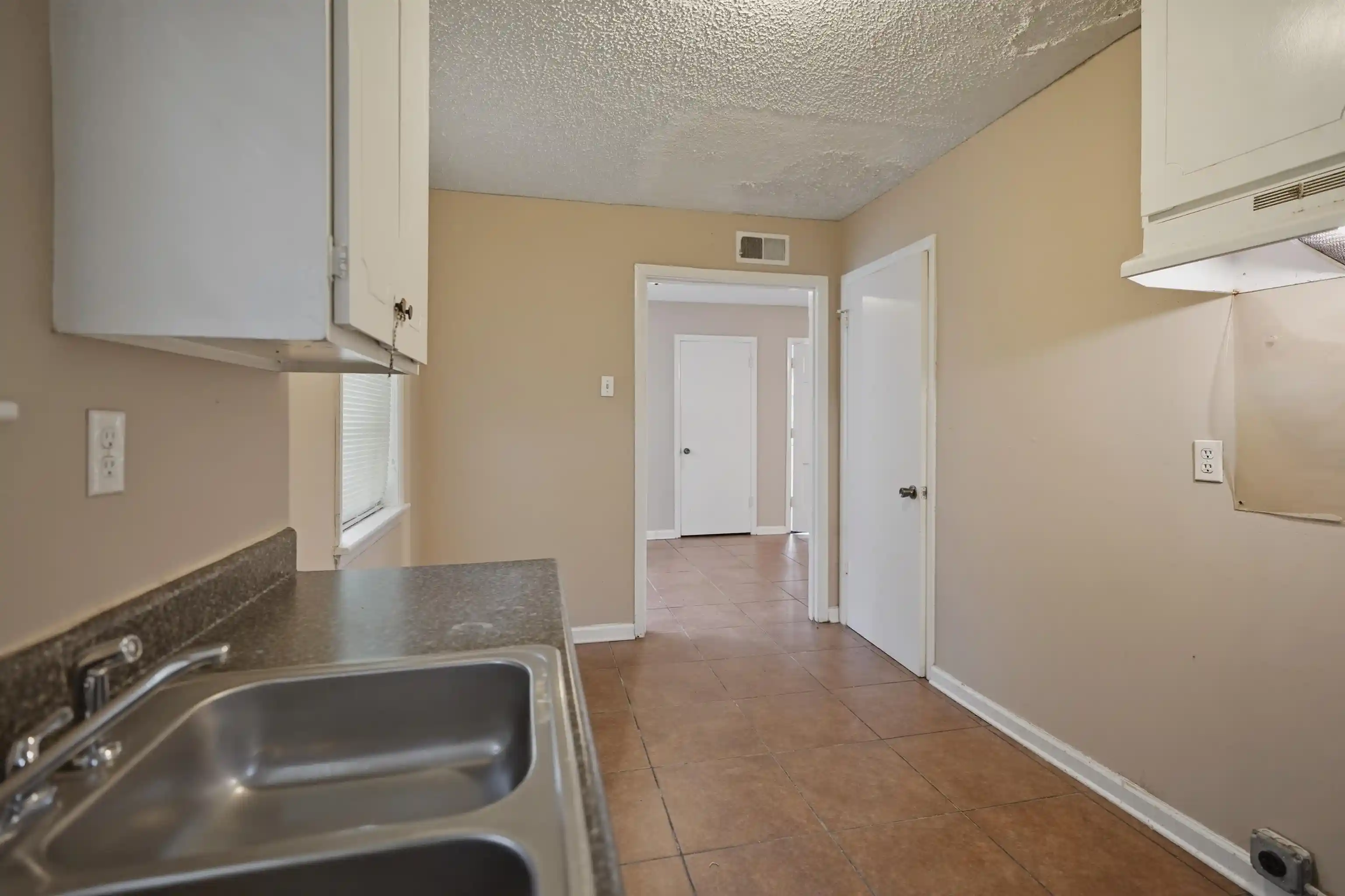 Photo 2 of Single family home for sale at 1703 Corning Ave, Memphis, TN 38127 | MLS# 10224320 | Listing updated on 2026-09-21