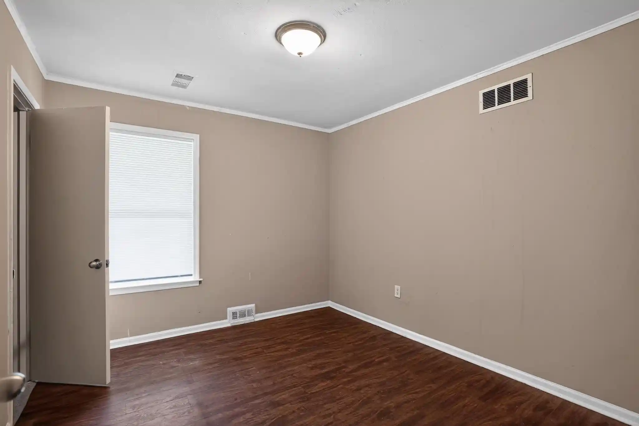 Photo 3 of Single family home for sale at 2067 Wellons Ave, Memphis, TN 38127 | MLS# 10224325 | Listing updated on 2026-09-21