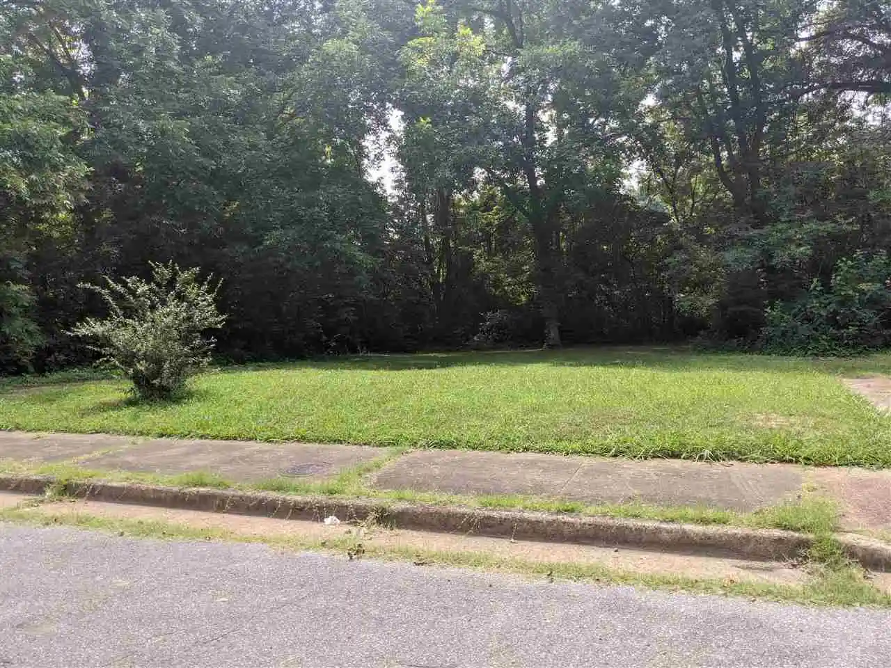 3rd image of 0 Dublin Dr #LOTS 20 & 21 LAST TWO LOTS ON RIGHT IN A COVE ), Memphis, TN 38114 | MLS# 10224336