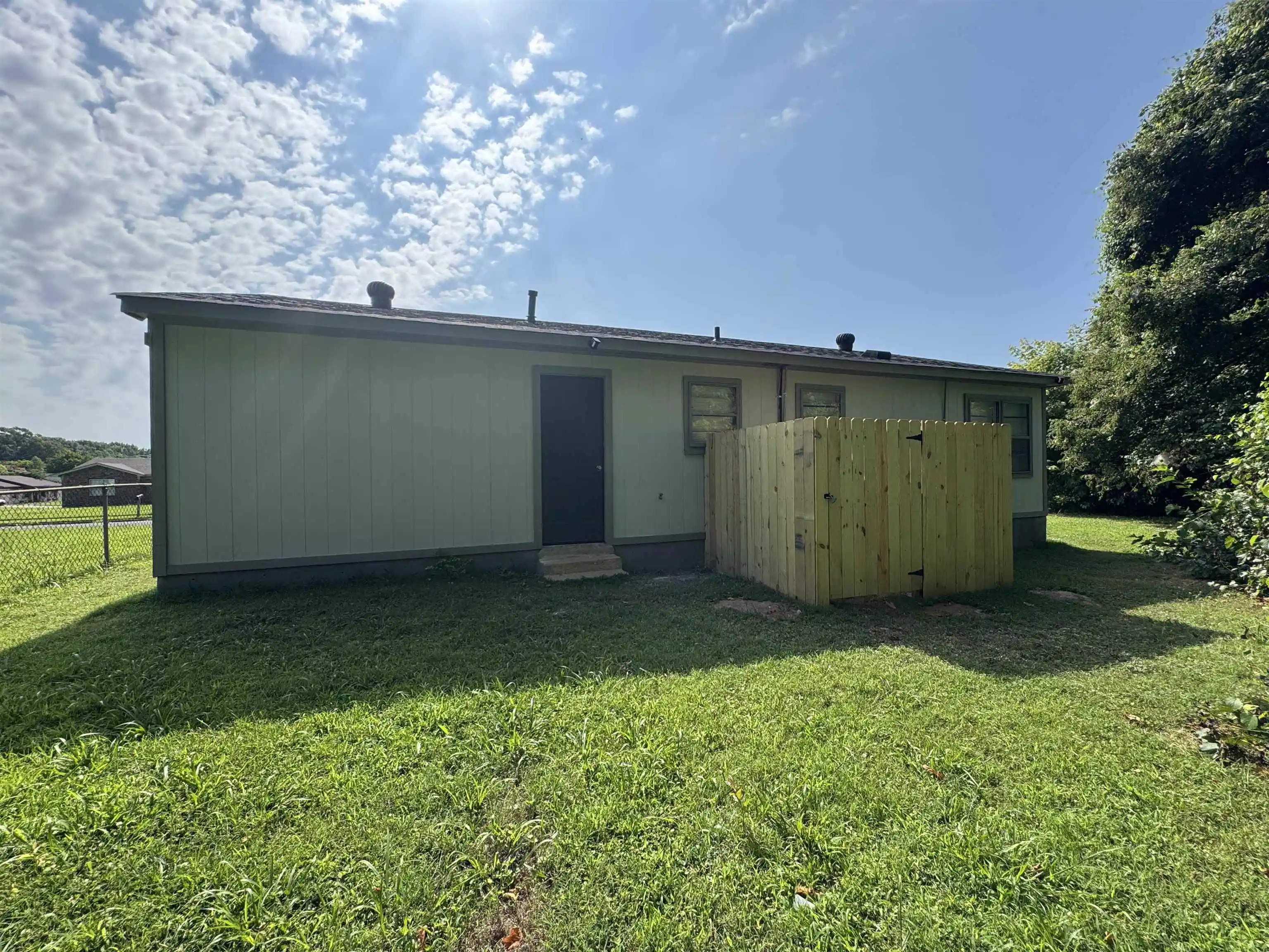 Photo 3 of Single family home for sale at 4391 Shadowline Cv, Memphis, TN 38109 | MLS# 10224384 | Listing updated on 2026-09-15
