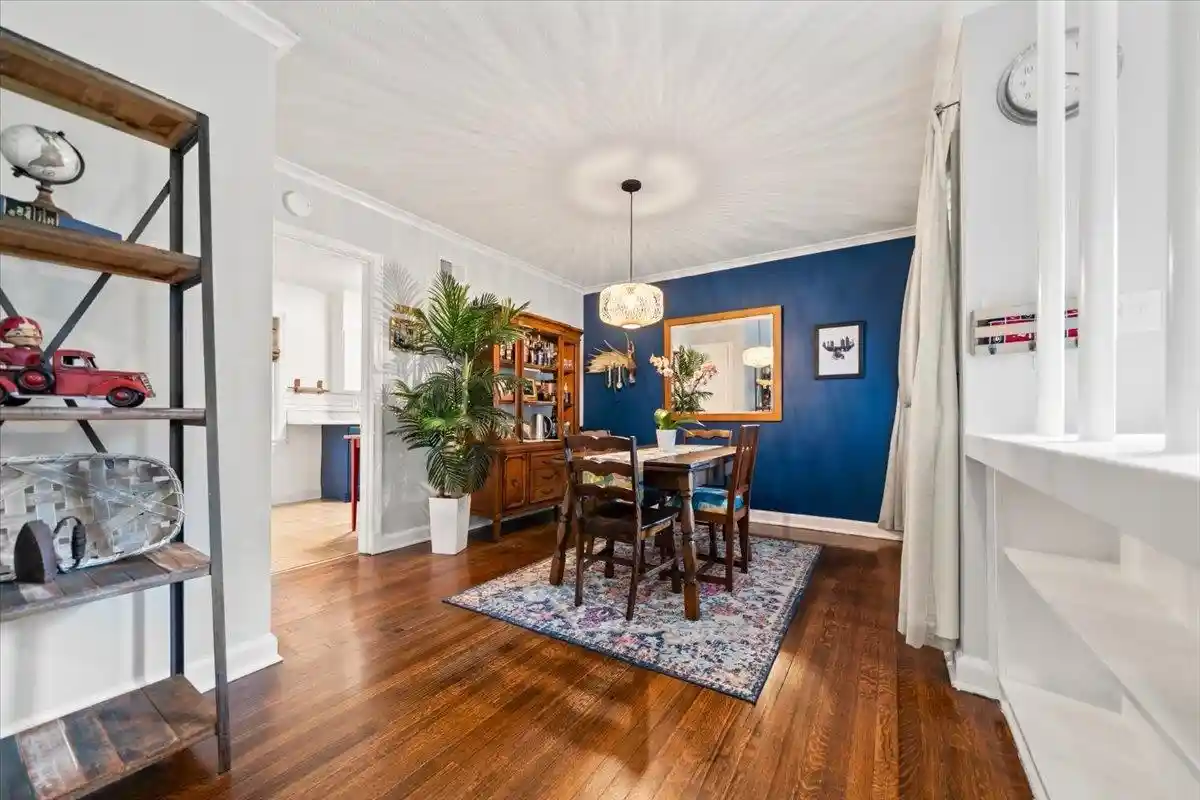 Photo 3 of Single family home for sale at 1072 W Perkins Rd, Memphis, TN 38117 | MLS# 10224413 | Listing updated on 2026-10-01