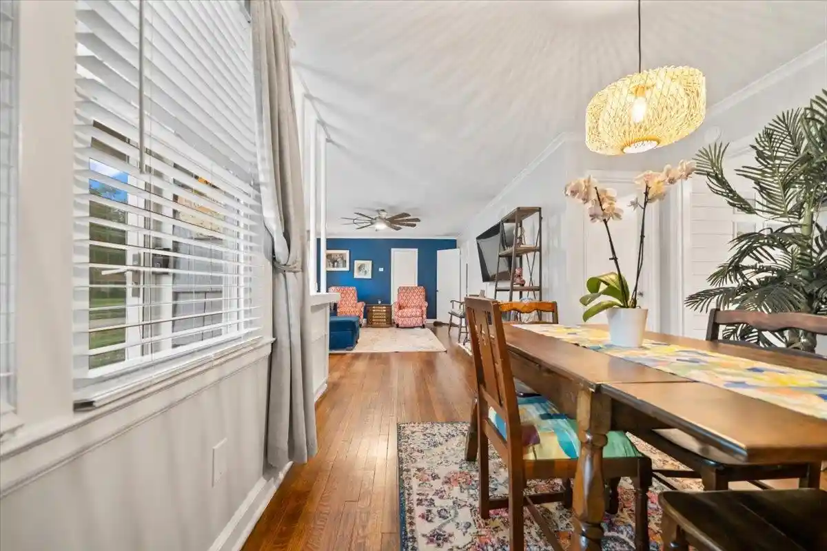 Photo 4 of Single family home for sale at 1072 W Perkins Rd, Memphis, TN 38117 | MLS# 10224413 | Listing updated on 2026-10-01