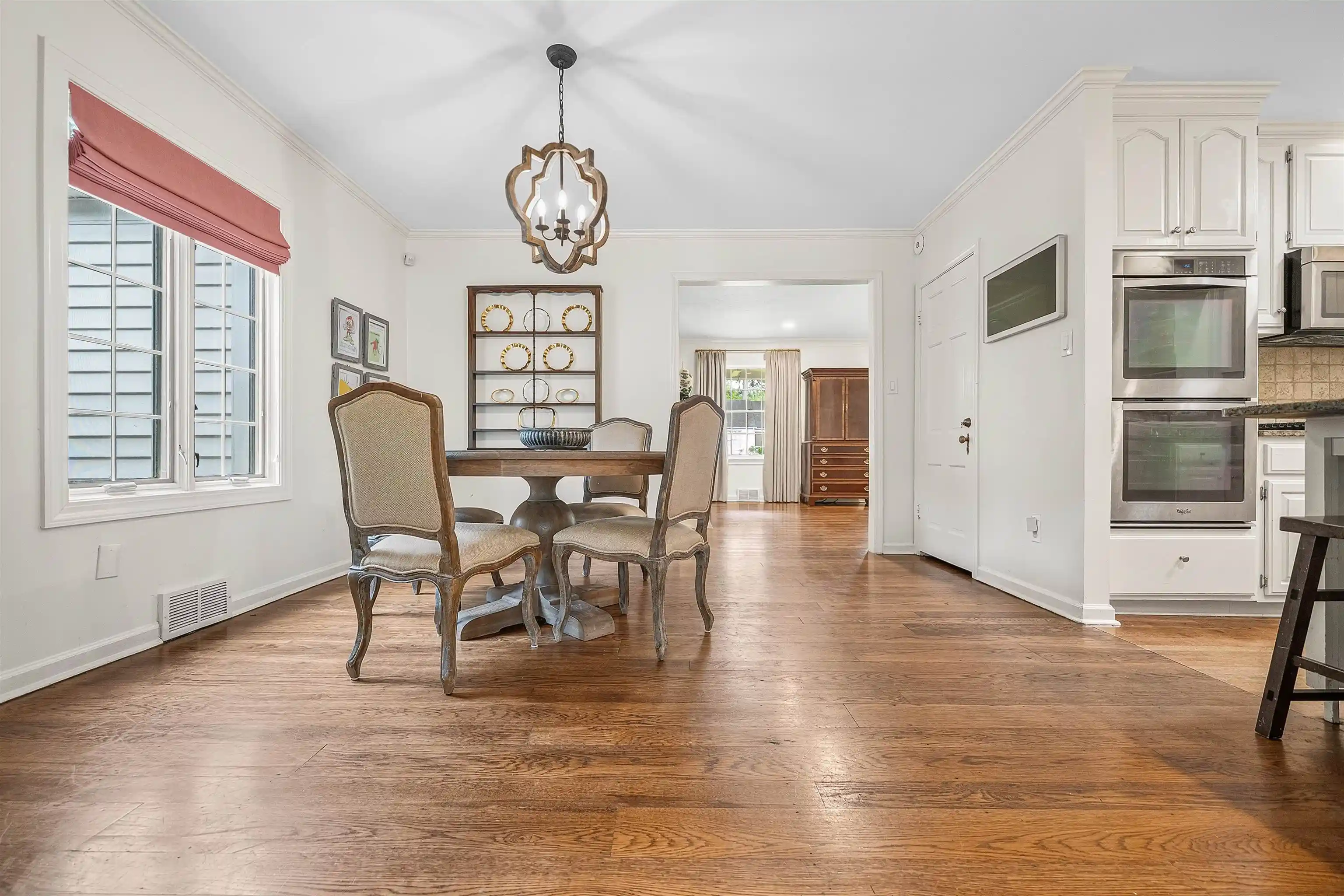 Photo 3 of Sale Pending at 399 Greenfield Rd, Memphis, TN 38117 | MLS# 10224445 | Listing updated on 2026-09-22