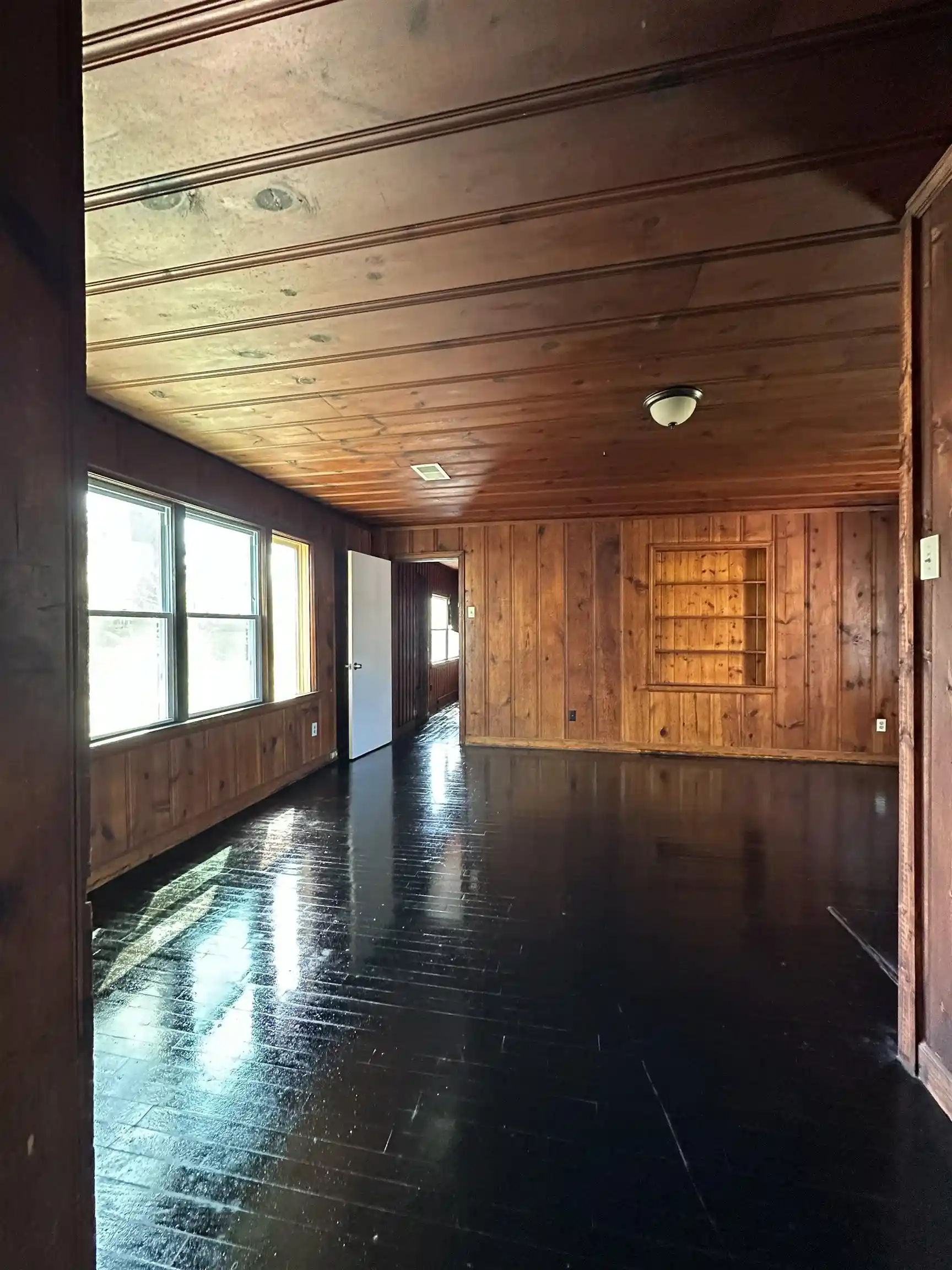 Photo 2 of Single family home for sale at 575 E Dison Ave, Memphis, TN 38106 | MLS# 10224447 | Listing updated on 2026-07-01